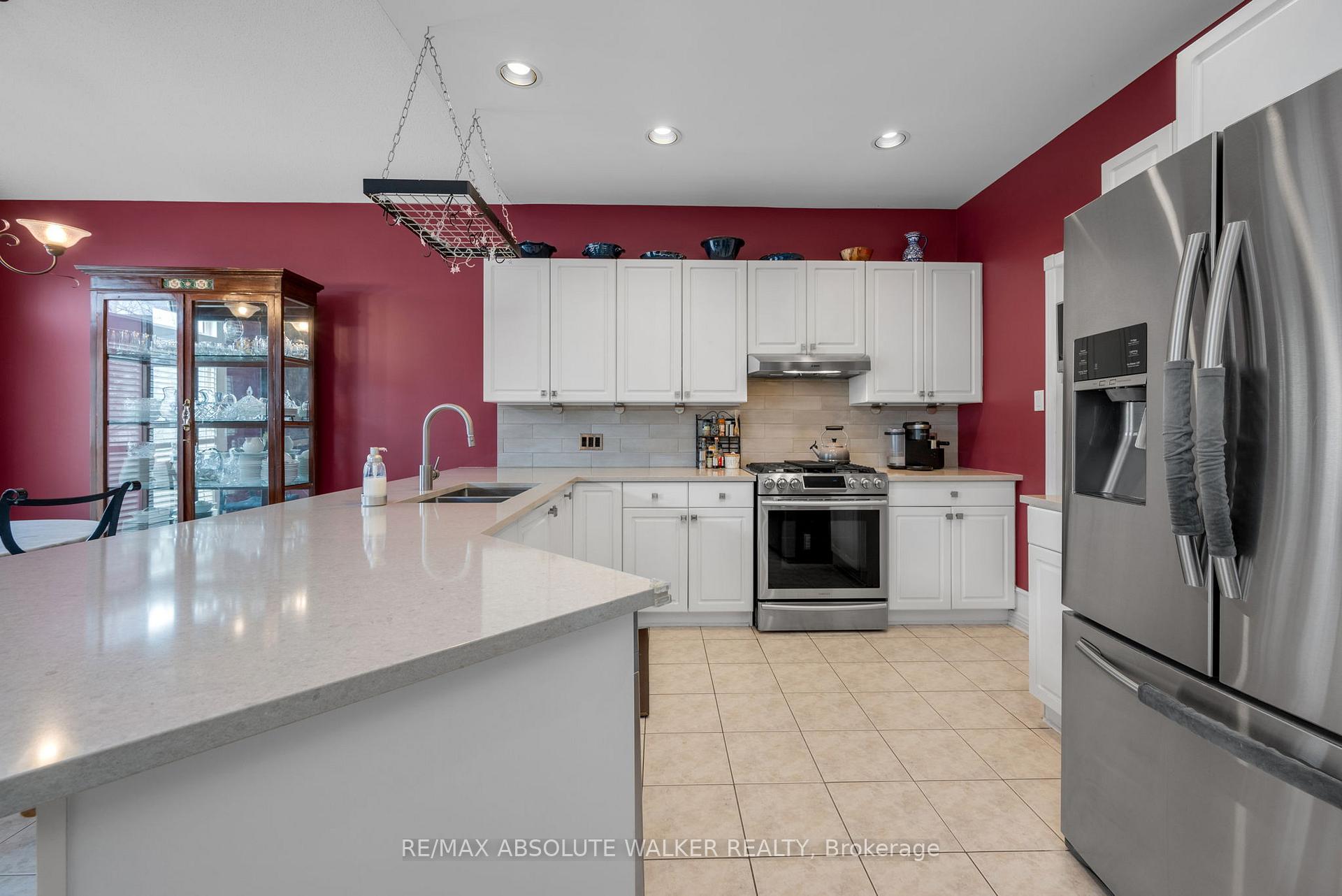 Photo 11 of 1120 Lichen Avenue, Ottawa, Avalon East — HOMEH