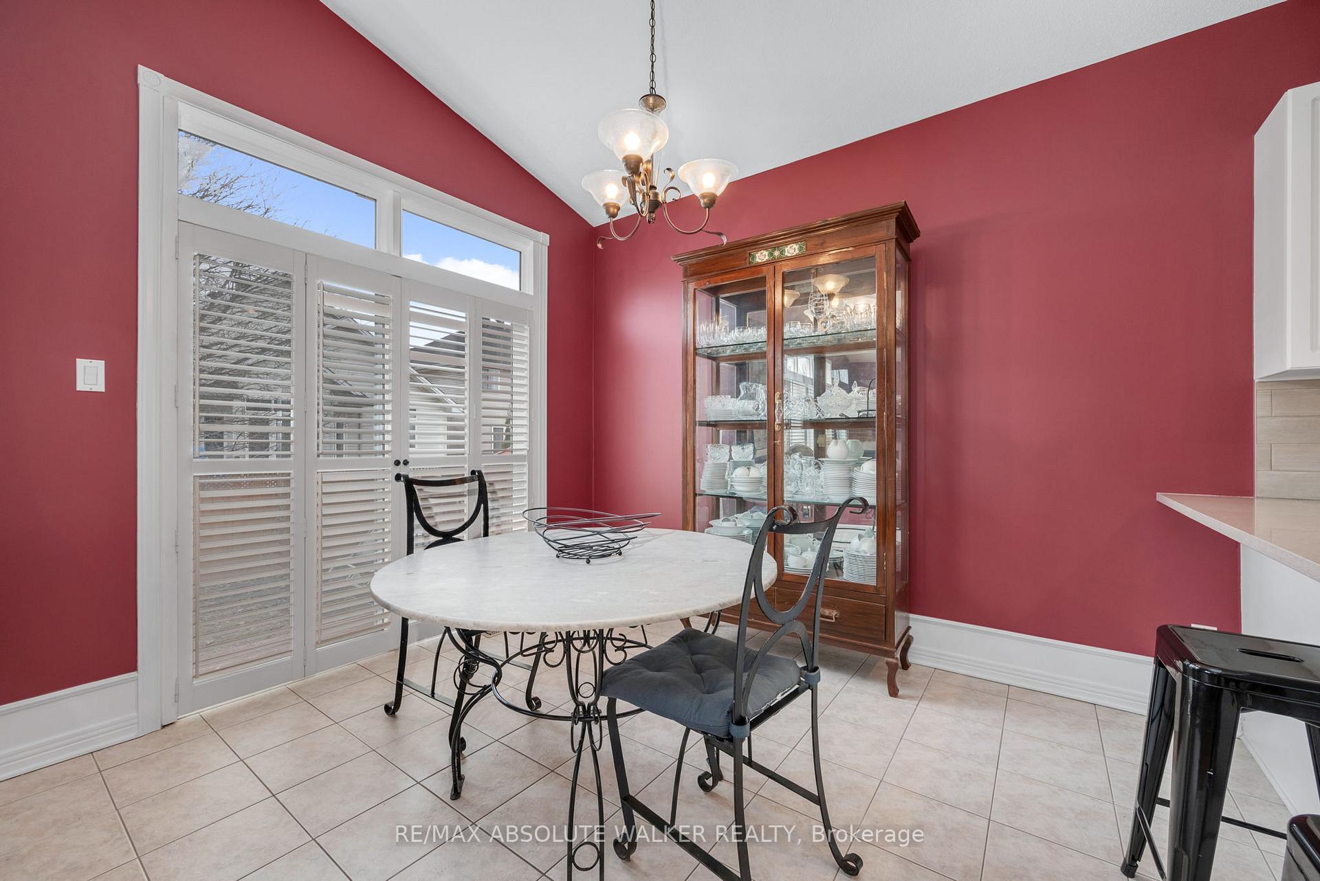 Photo 13 of 1120 Lichen Avenue, Ottawa, Avalon East — HOMEH