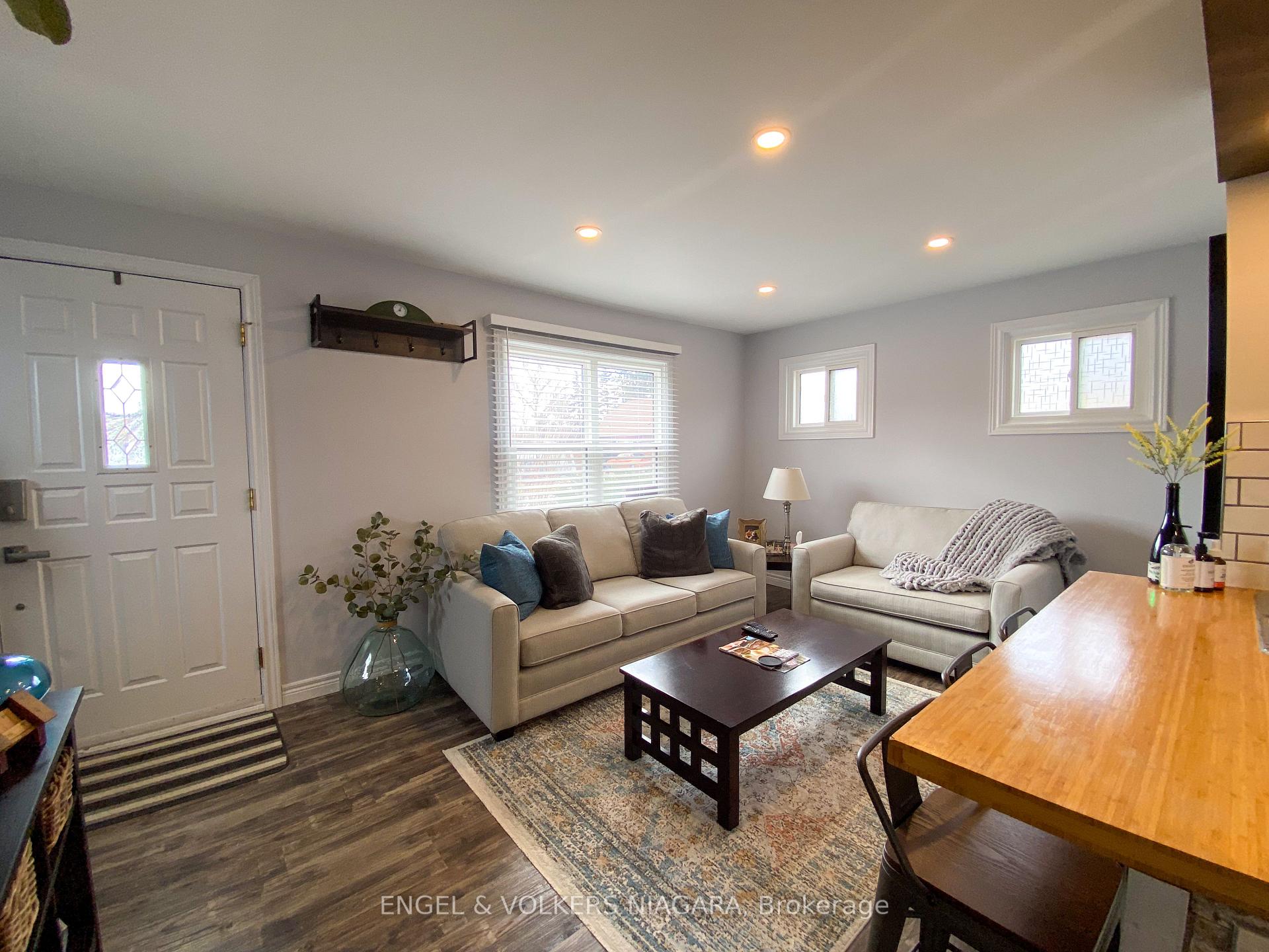 Photo 4 of 6399 Bellevue Street, Niagara Falls, Morrison — HOMEH