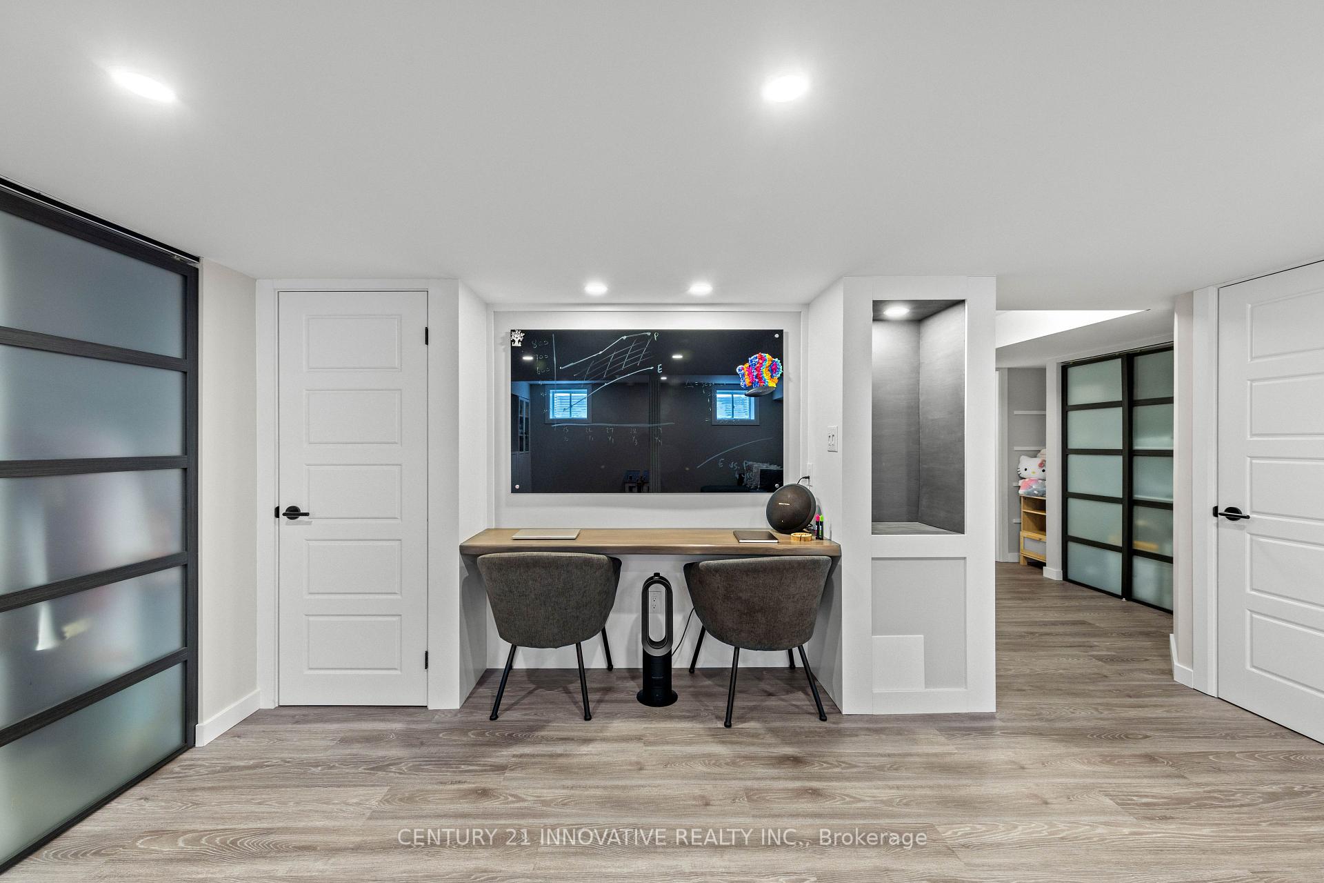 Photo 33 of 1437 Farmstead Drive, Milton, Ford — HOMEH