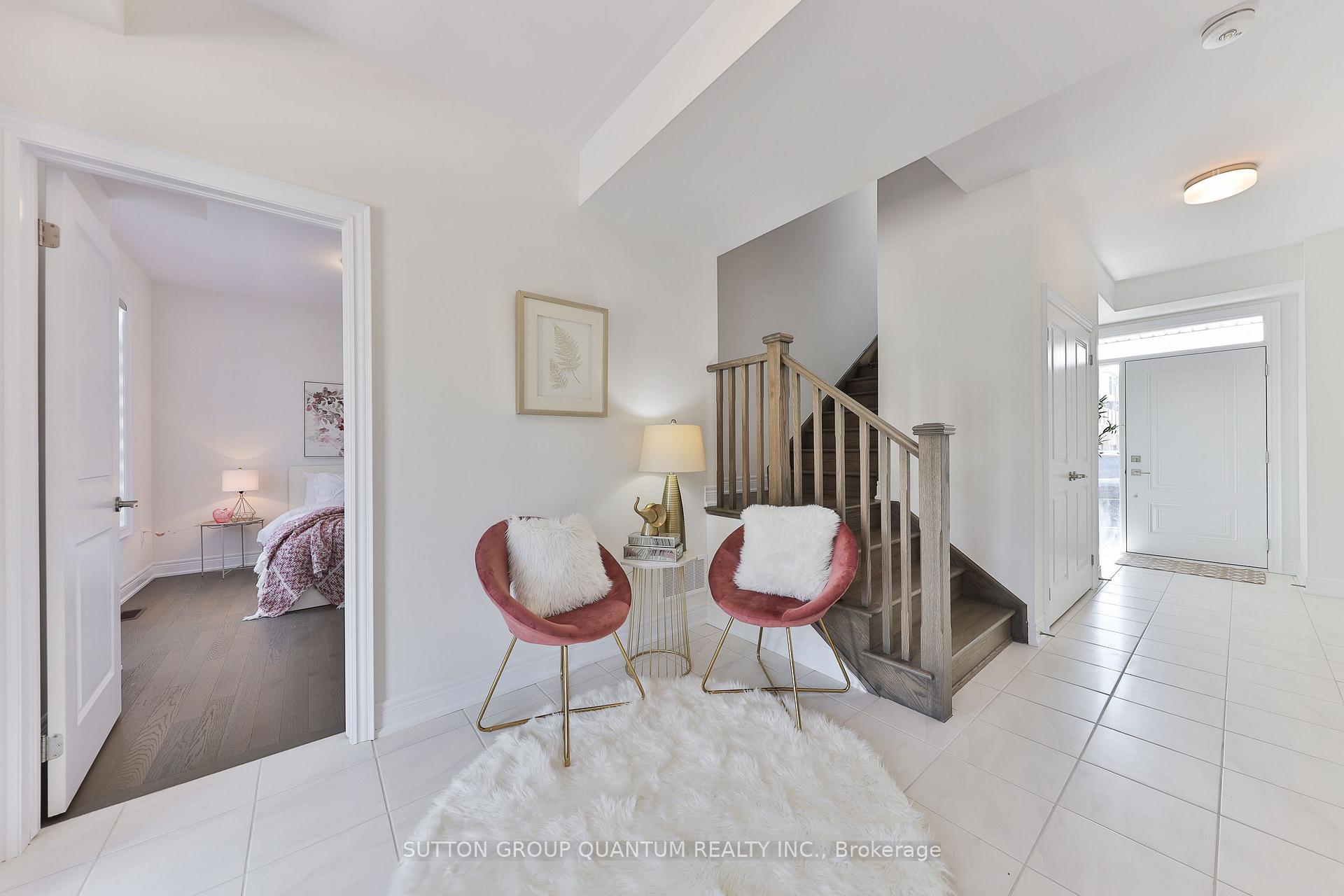 Photo 10 of 2168 Postmaster Drive, Oakville, Westmount — HOMEH