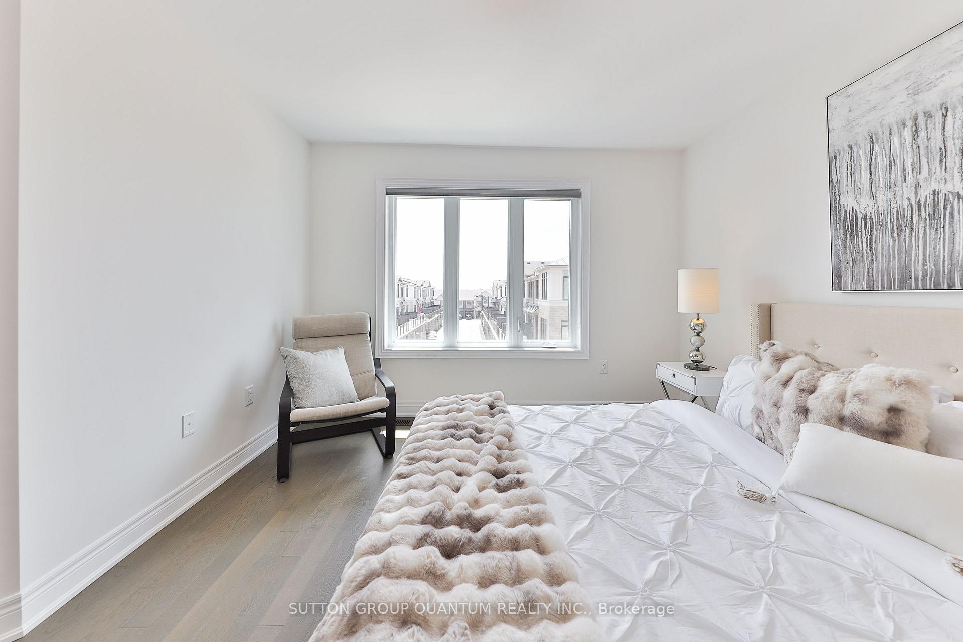 Photo 29 of 2168 Postmaster Drive, Oakville, Westmount — HOMEH