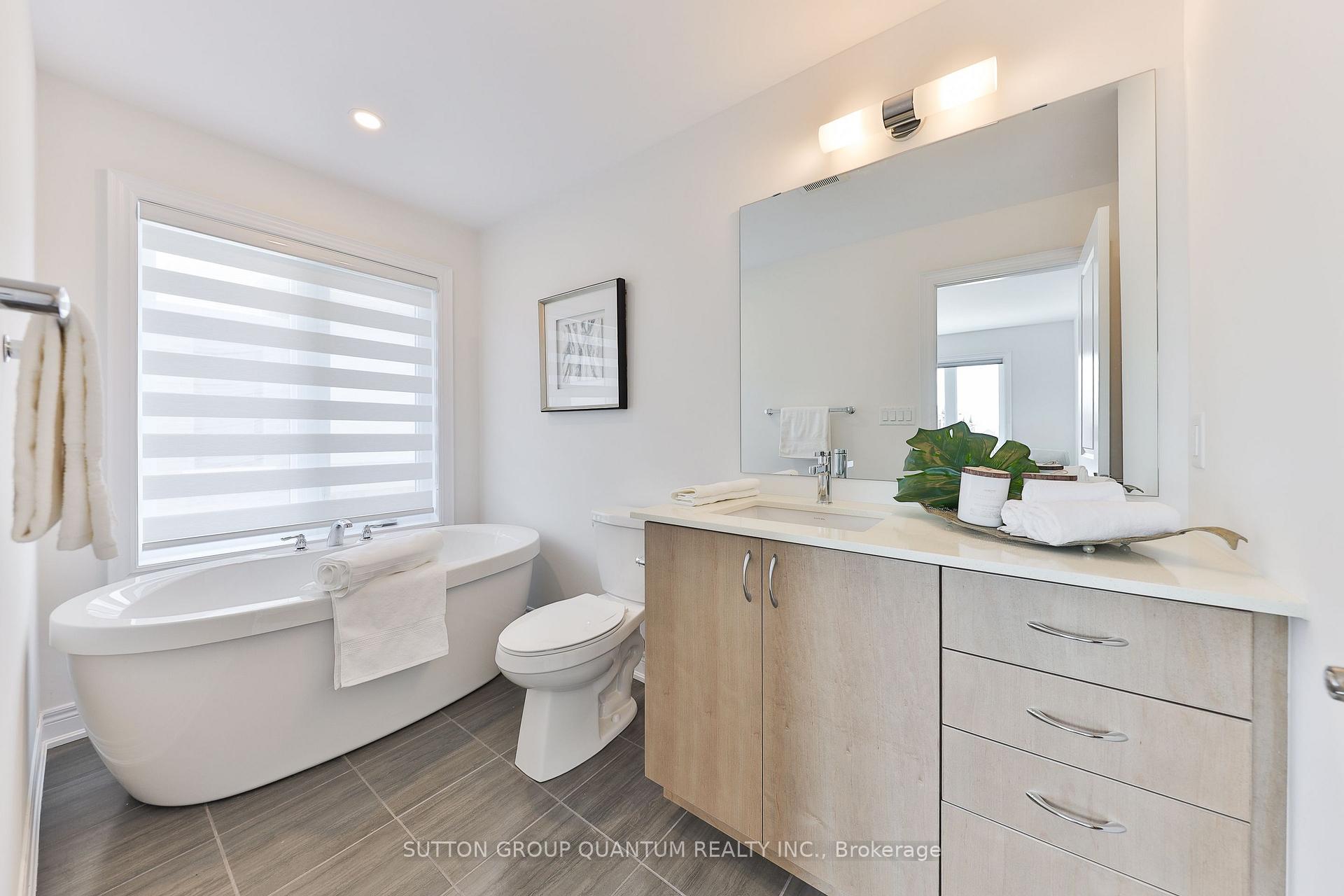 Photo 32 of 2168 Postmaster Drive, Oakville, Westmount — HOMEH