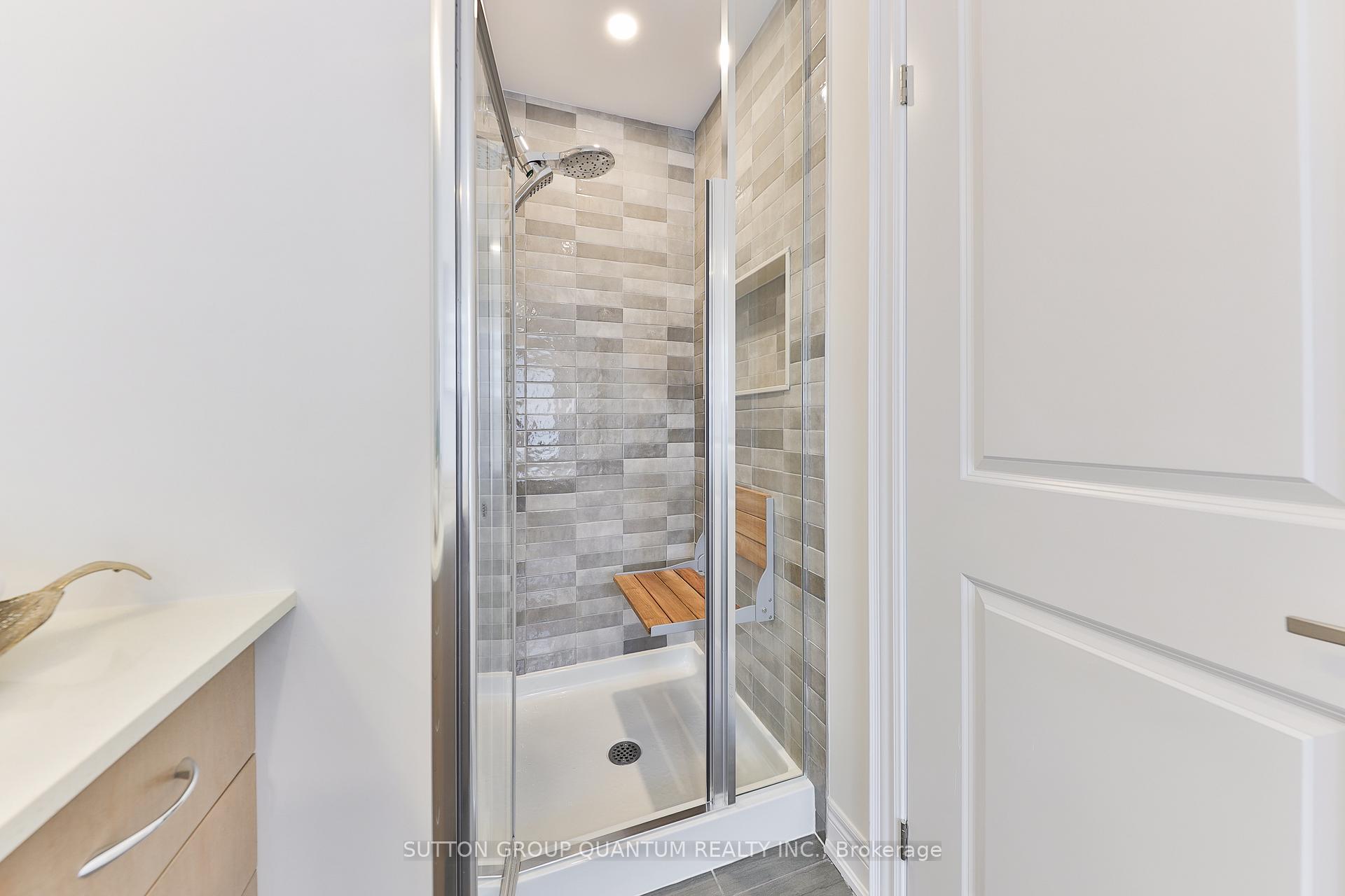 Photo 34 of 2168 Postmaster Drive, Oakville, Westmount — HOMEH
