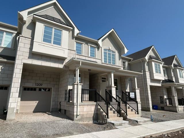 Front of 1209 Granary Street