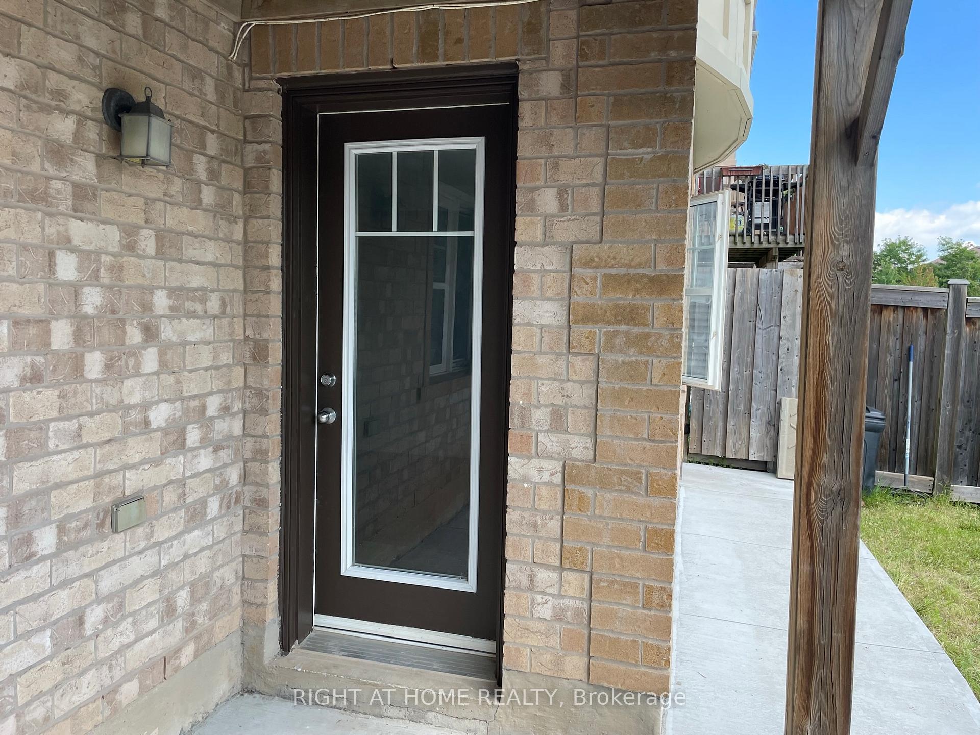 Photo 16 of 366 Pringle Avenue, Milton, Scott — HOMEH