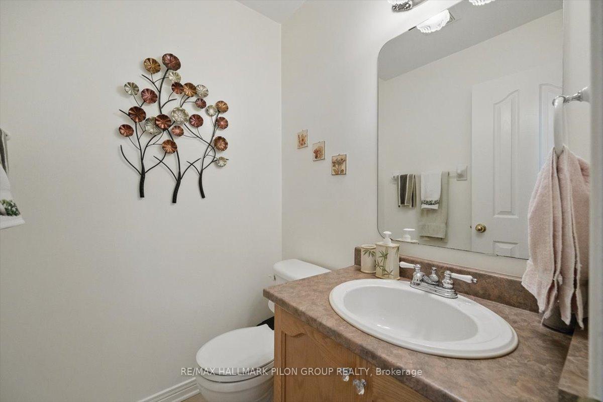 Photo 10 of 903 Markwick Crescent, Ottawa, Notting Hill/Summerside — HOMEH