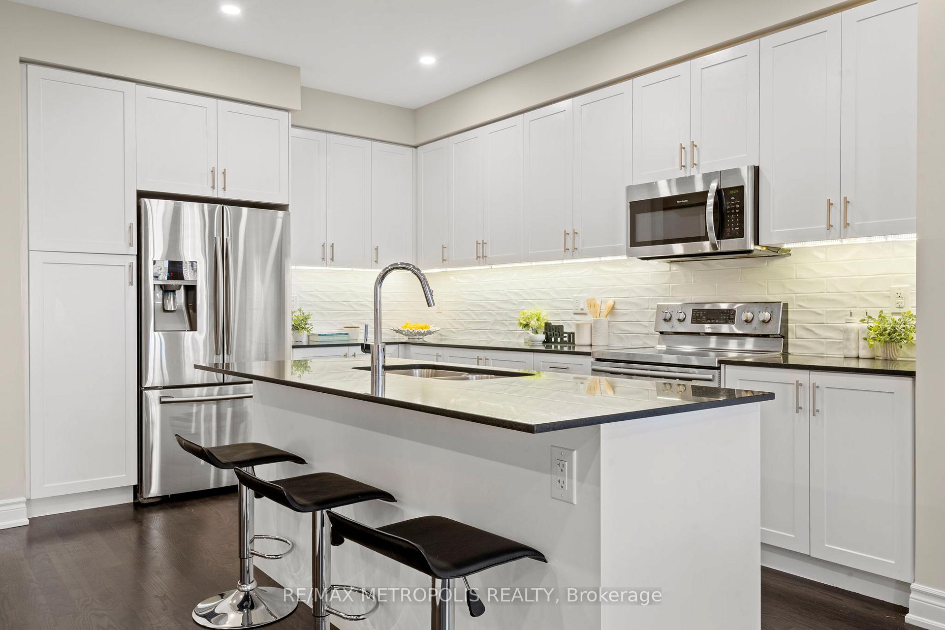 Photo 15 of 477 Whitlock Avenue, Milton, Ford — HOMEH