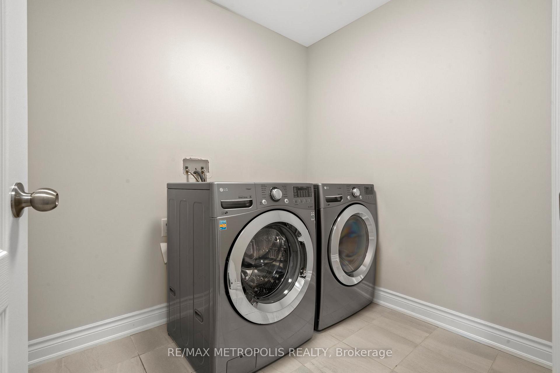 Photo 30 of 477 Whitlock Avenue, Milton, Ford — HOMEH