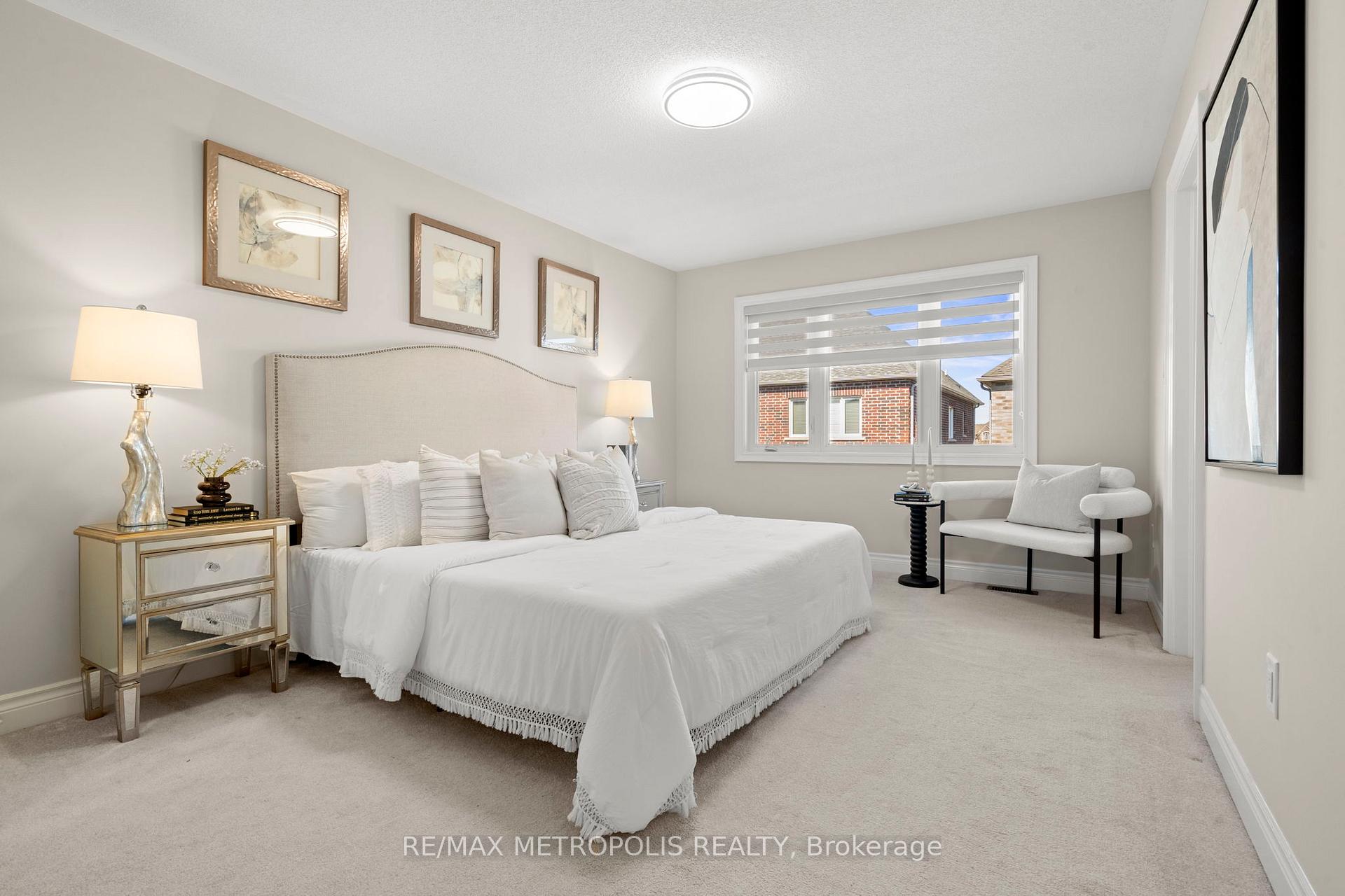 Photo 31 of 477 Whitlock Avenue, Milton, Ford — HOMEH