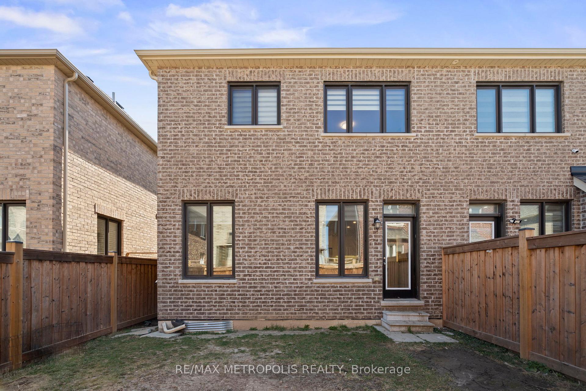 Photo 39 of 477 Whitlock Avenue, Milton, Ford — HOMEH