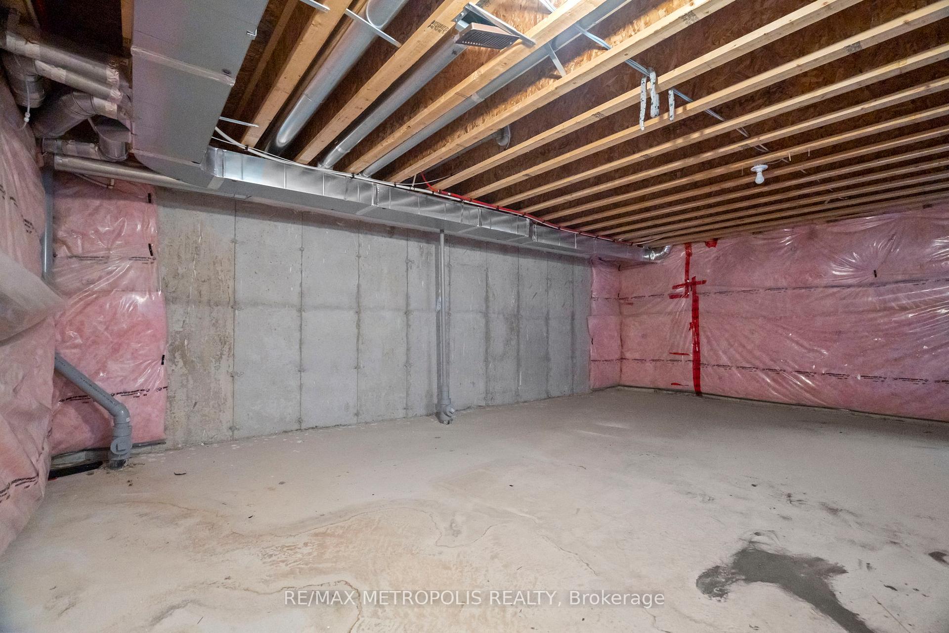 Photo 43 of 477 Whitlock Avenue, Milton, Ford — HOMEH