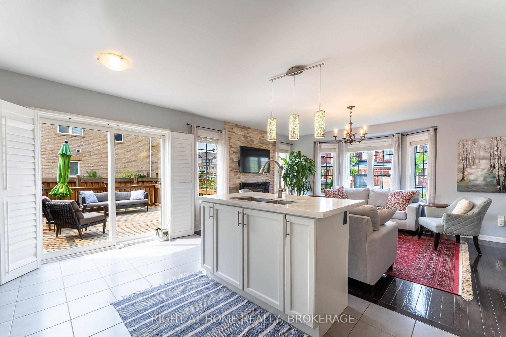 Photo 12 of 234 Gleave Terrace, Milton, Harrison — HOMEH