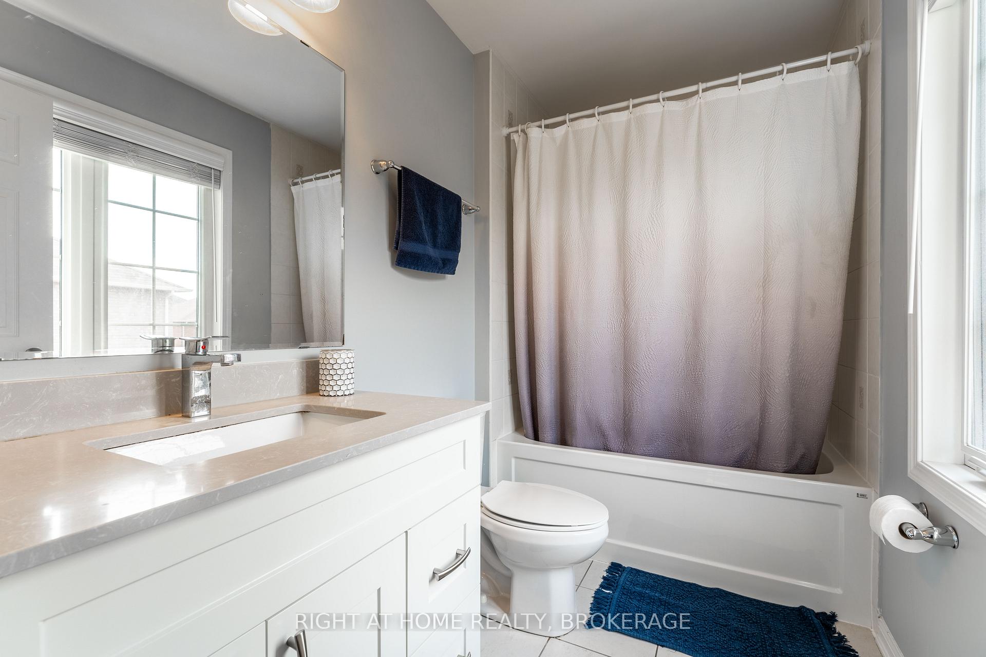 Photo 18 of 234 Gleave Terrace, Milton, Harrison — HOMEH
