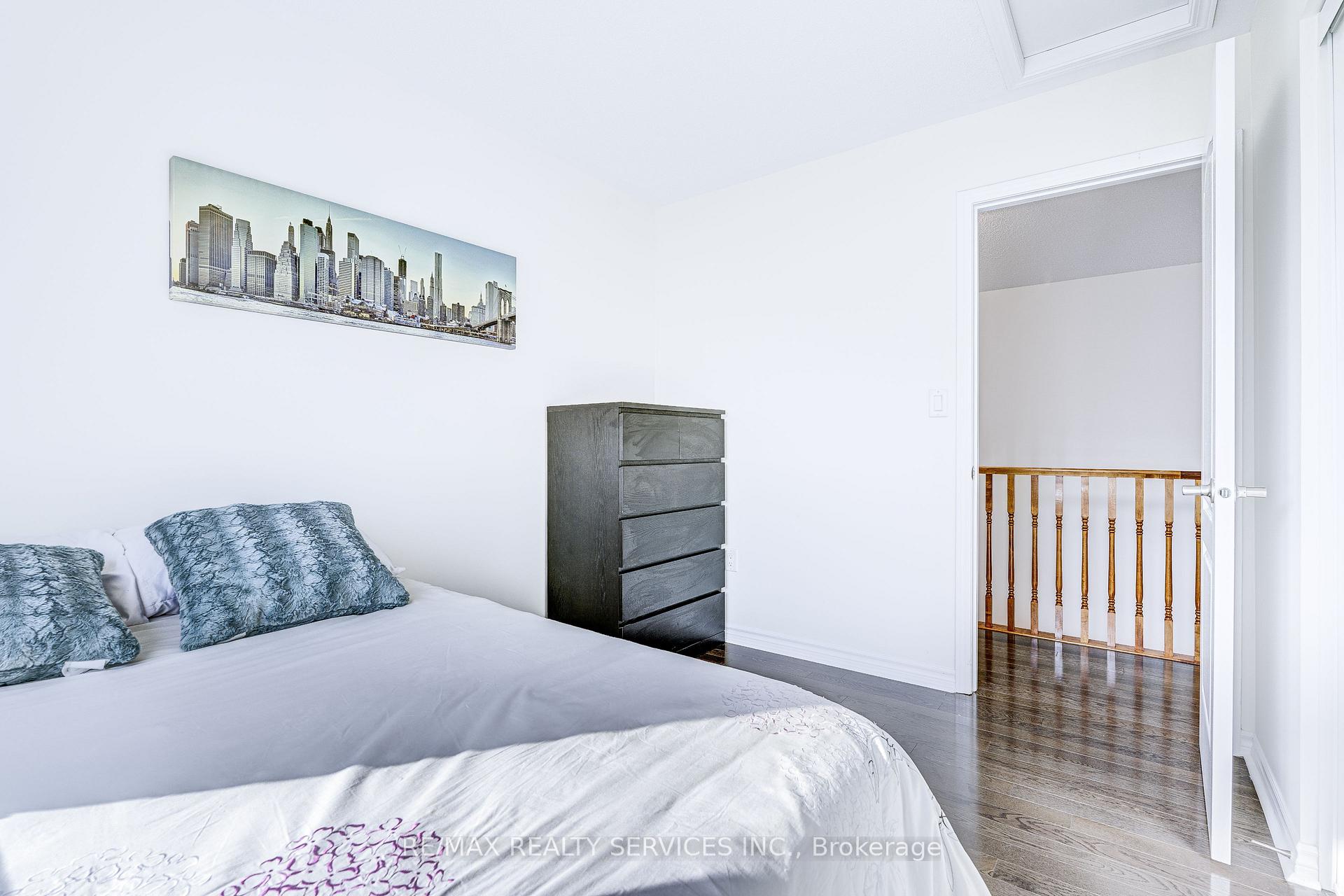 Photo 16 of 944 Hasselfeldt Heights, Milton, Coates — HOMEH