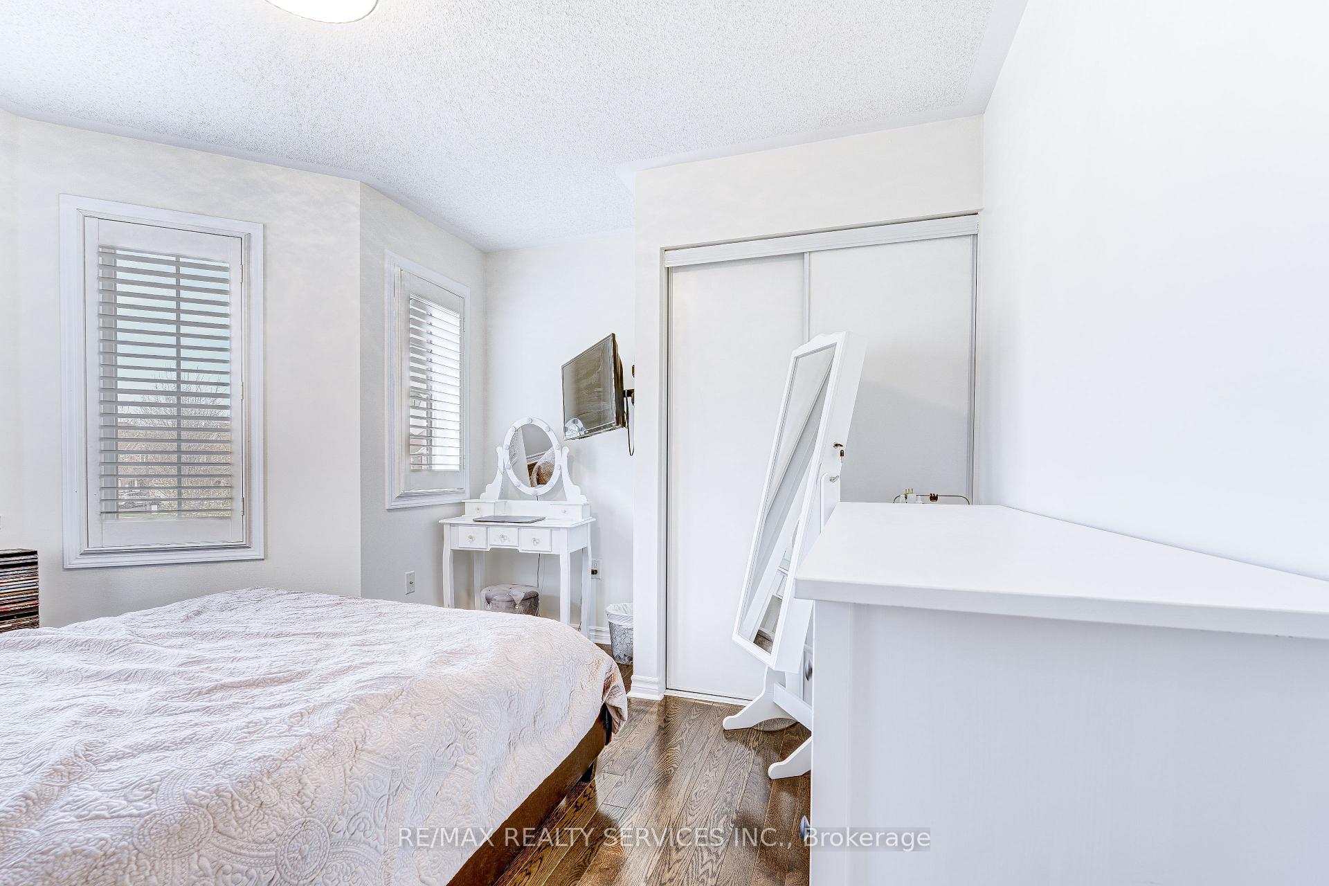 Photo 22 of 944 Hasselfeldt Heights, Milton, Coates — HOMEH