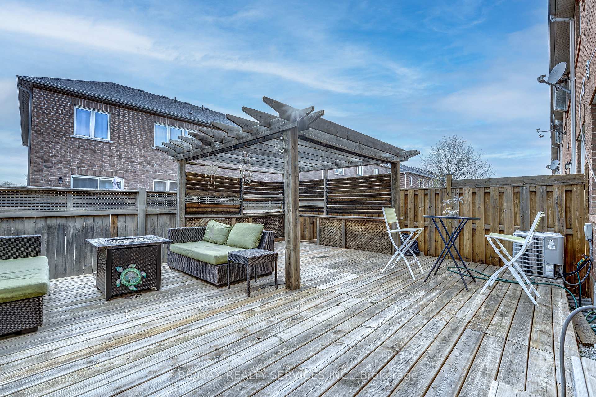 Photo 29 of 944 Hasselfeldt Heights, Milton, Coates — HOMEH