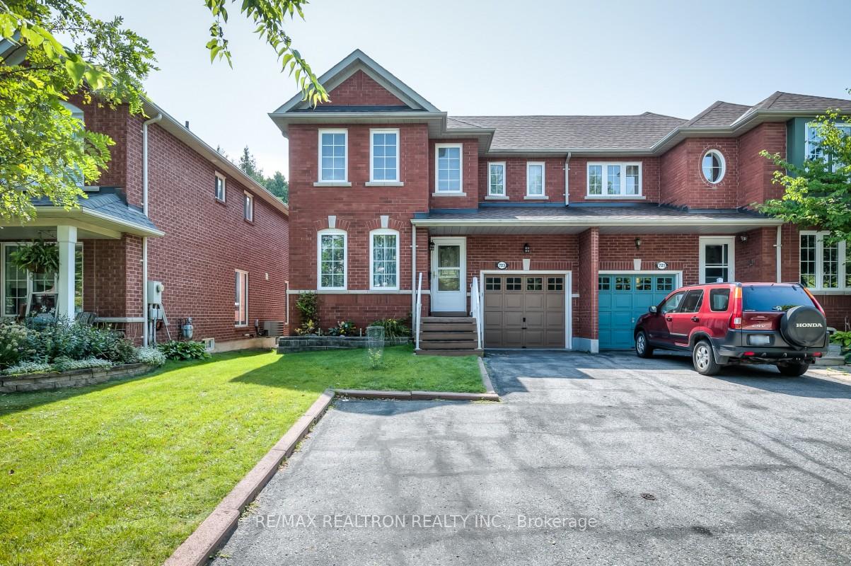 Front of 723 Craighurst Court