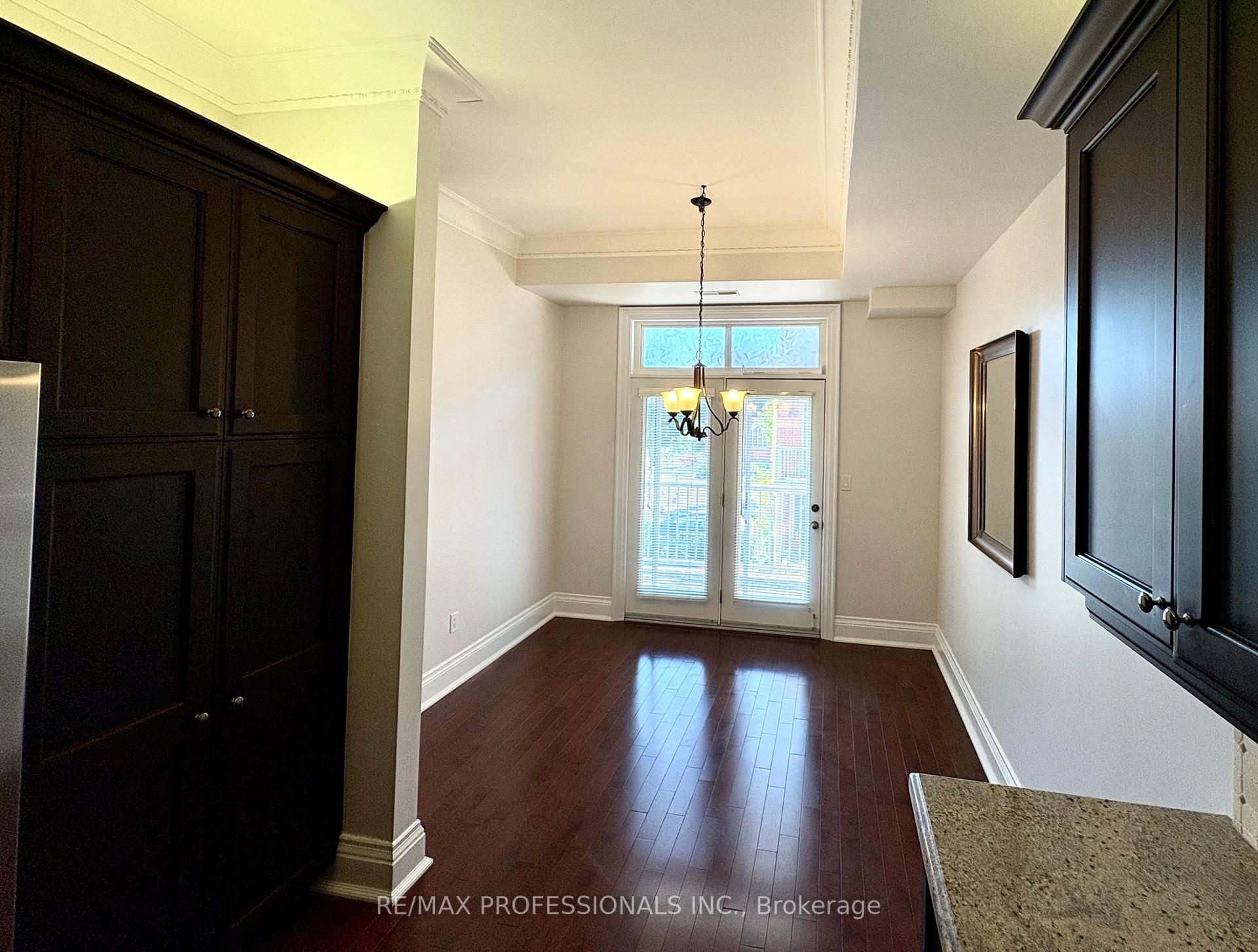 Photo 6 of Unit 12, 120 Bronte Road, Oakville, Bronte — HOMEH