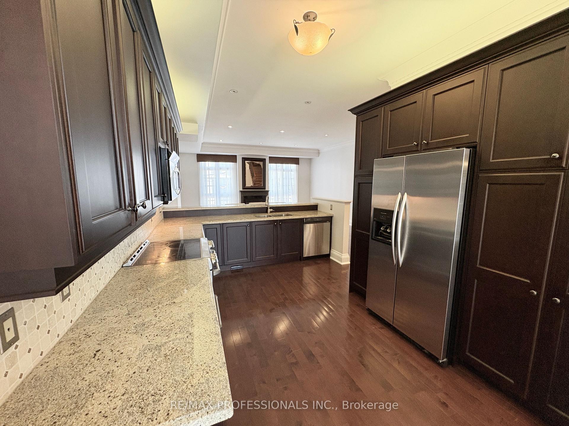 Photo 9 of Unit 12, 120 Bronte Road, Oakville, Bronte — HOMEH