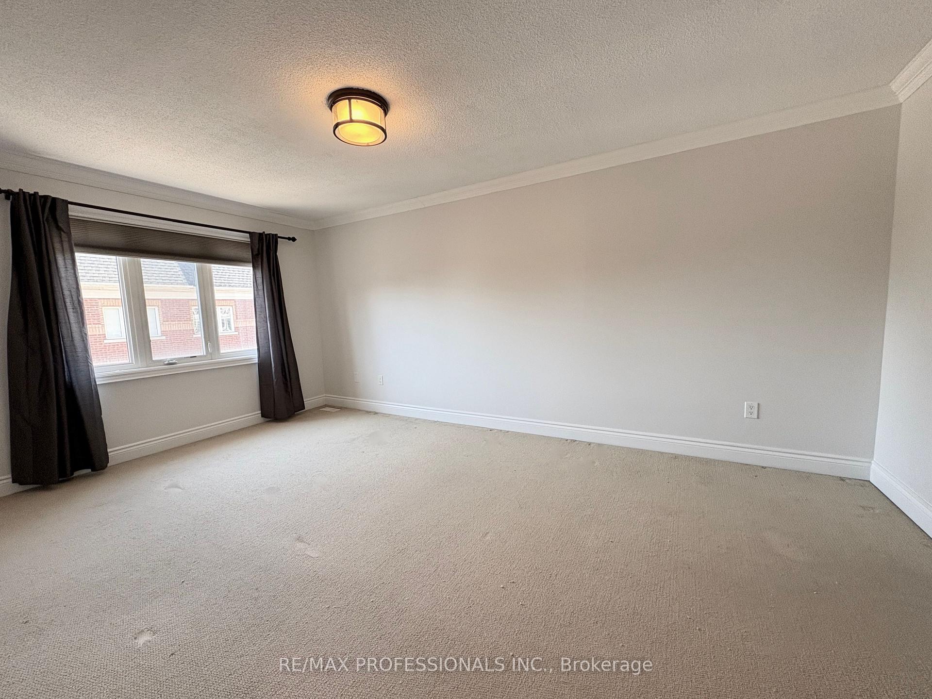 Photo 11 of Unit 12, 120 Bronte Road, Oakville, Bronte — HOMEH
