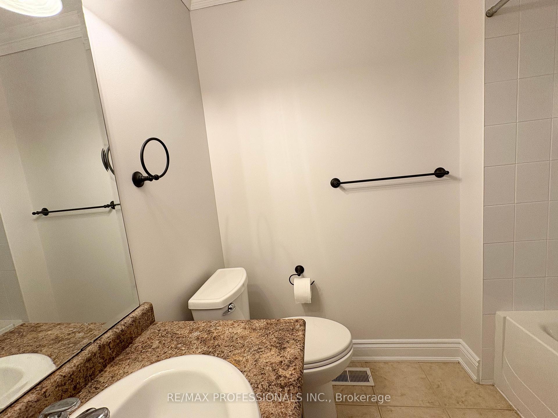 Photo 15 of Unit 12, 120 Bronte Road, Oakville, Bronte — HOMEH