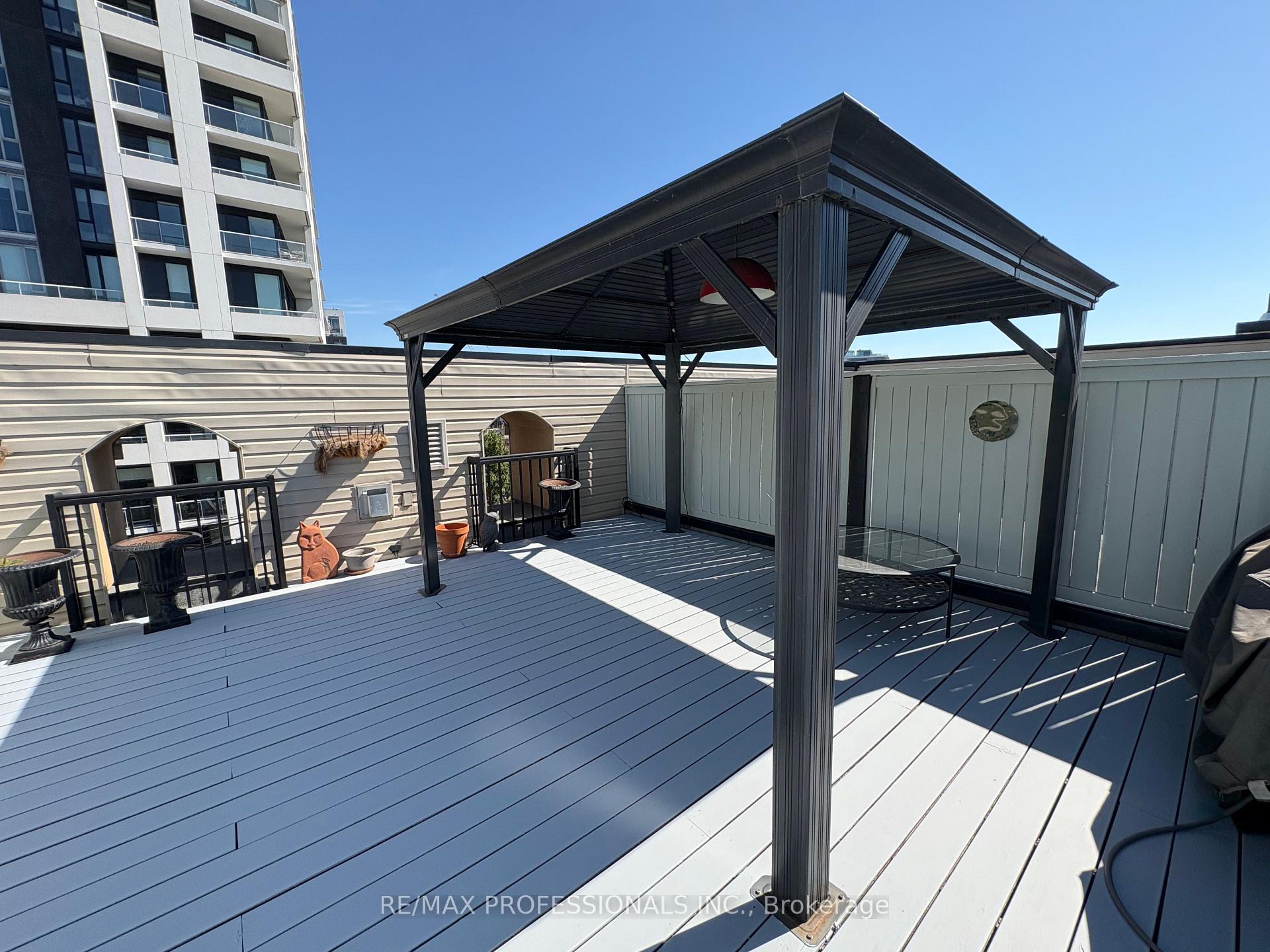 Photo 19 of Unit 12, 120 Bronte Road, Oakville, Bronte — HOMEH