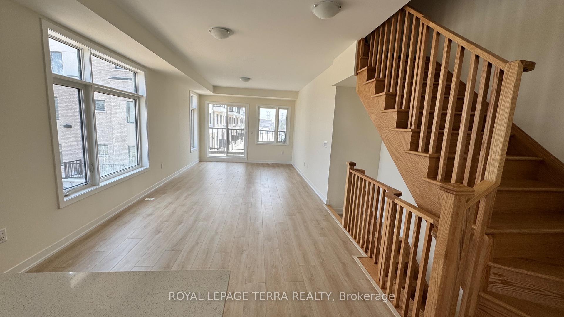 Photo 3 of Unit 111, 1695 Dersan Street, Pickering, Duffin Heights — HOMEH