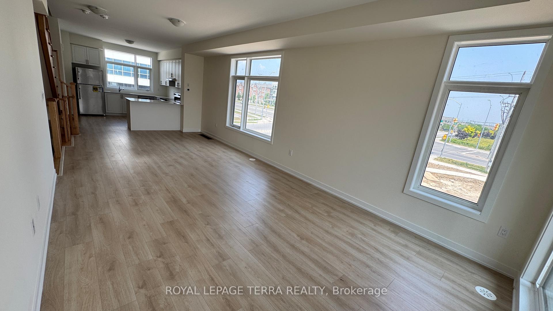 Photo 8 of Unit 111, 1695 Dersan Street, Pickering, Duffin Heights — HOMEH