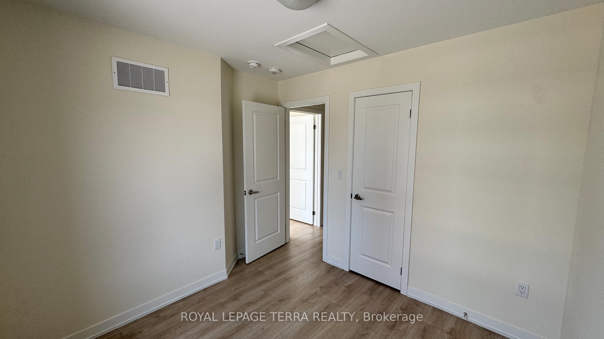 Photo 10 of Unit 111, 1695 Dersan Street, Pickering, Duffin Heights — HOMEH