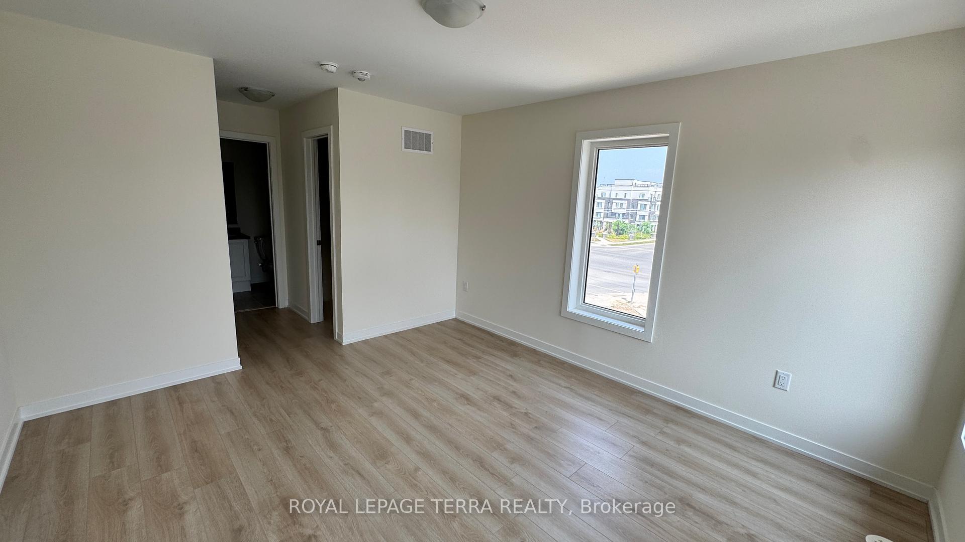 Photo 14 of Unit 111, 1695 Dersan Street, Pickering, Duffin Heights — HOMEH