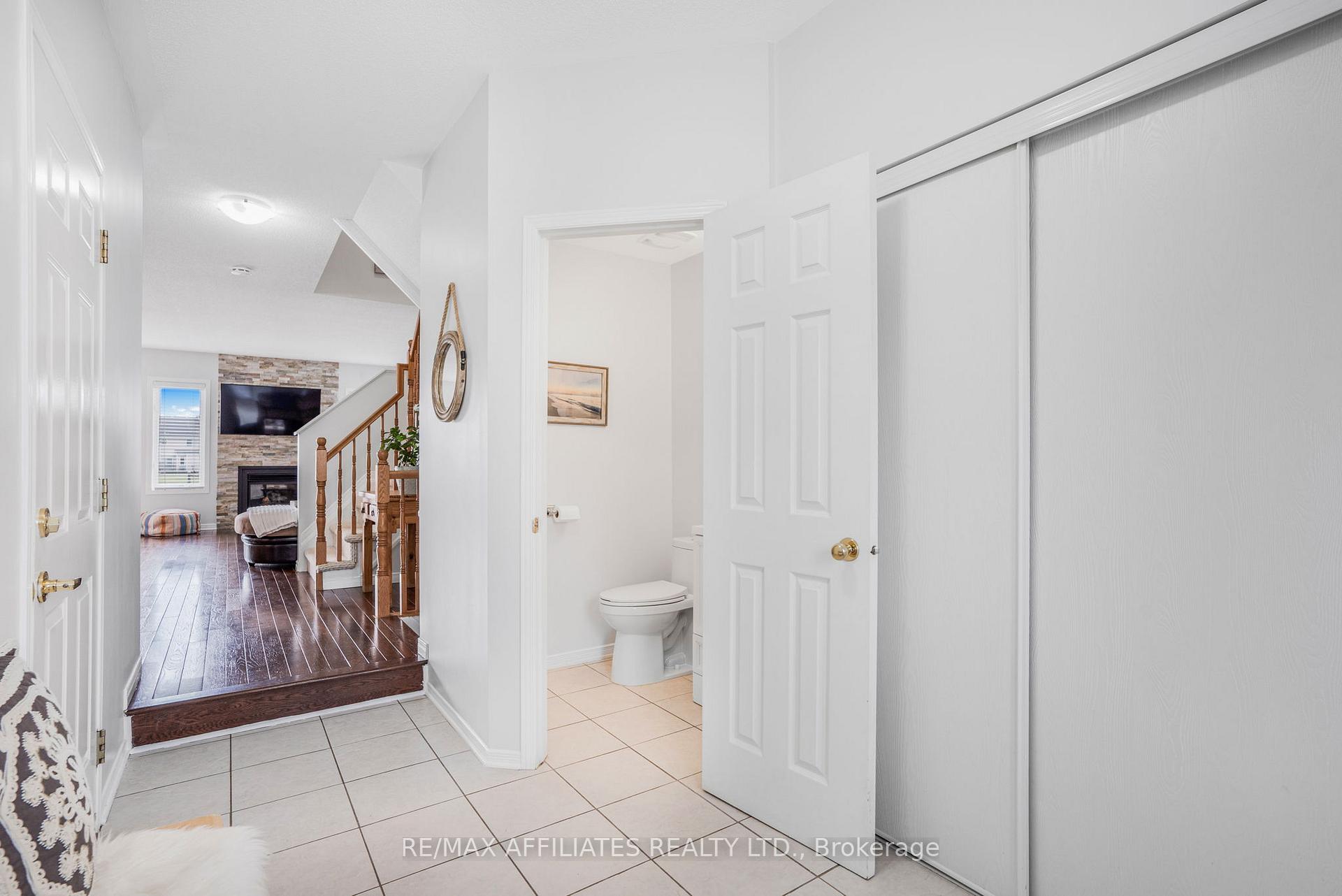 Photo 5 of 1567 Demeter Street, Ottawa, Fallingbrook/Gardenway South — HOMEH