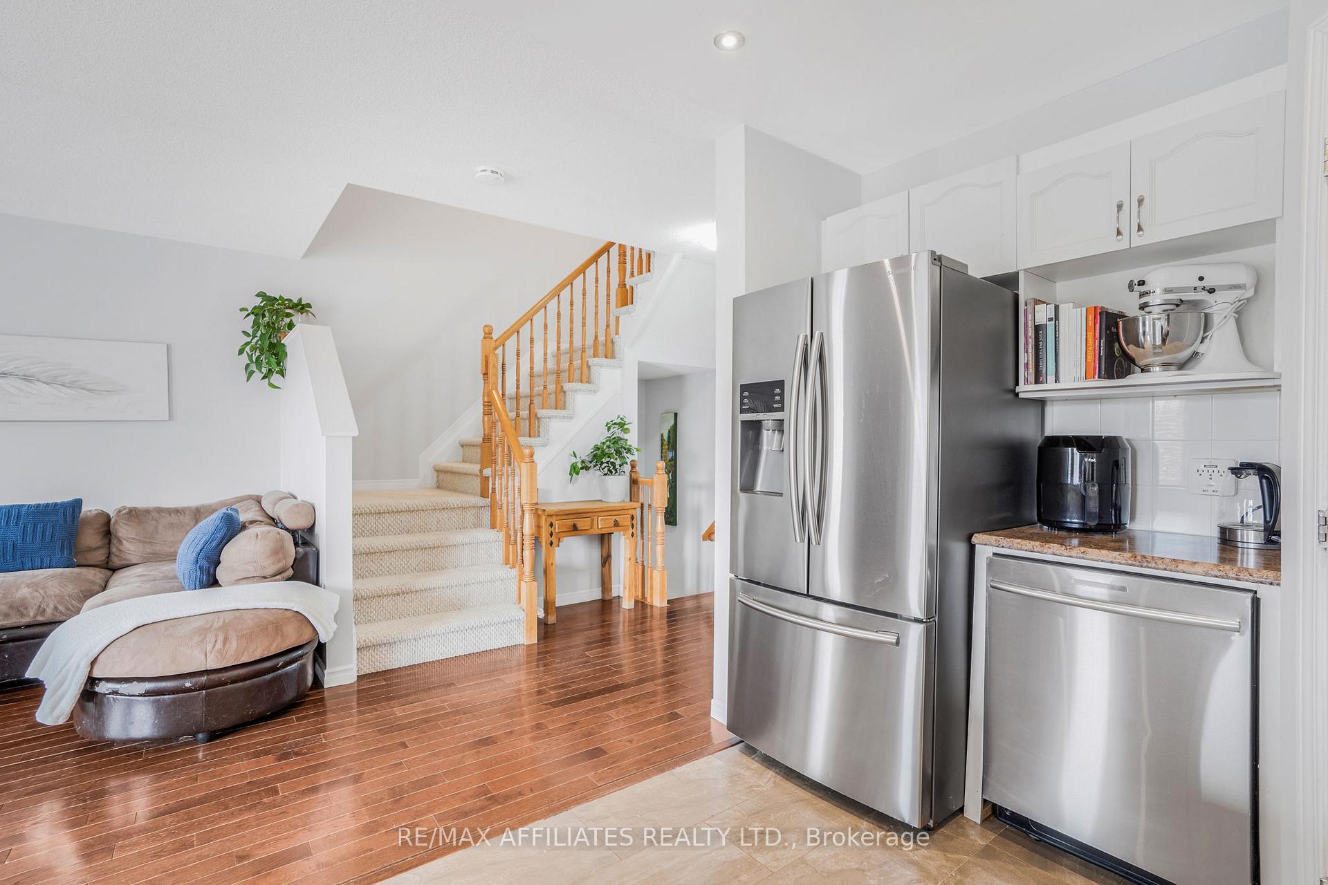 Photo 10 of 1567 Demeter Street, Ottawa, Fallingbrook/Gardenway South — HOMEH