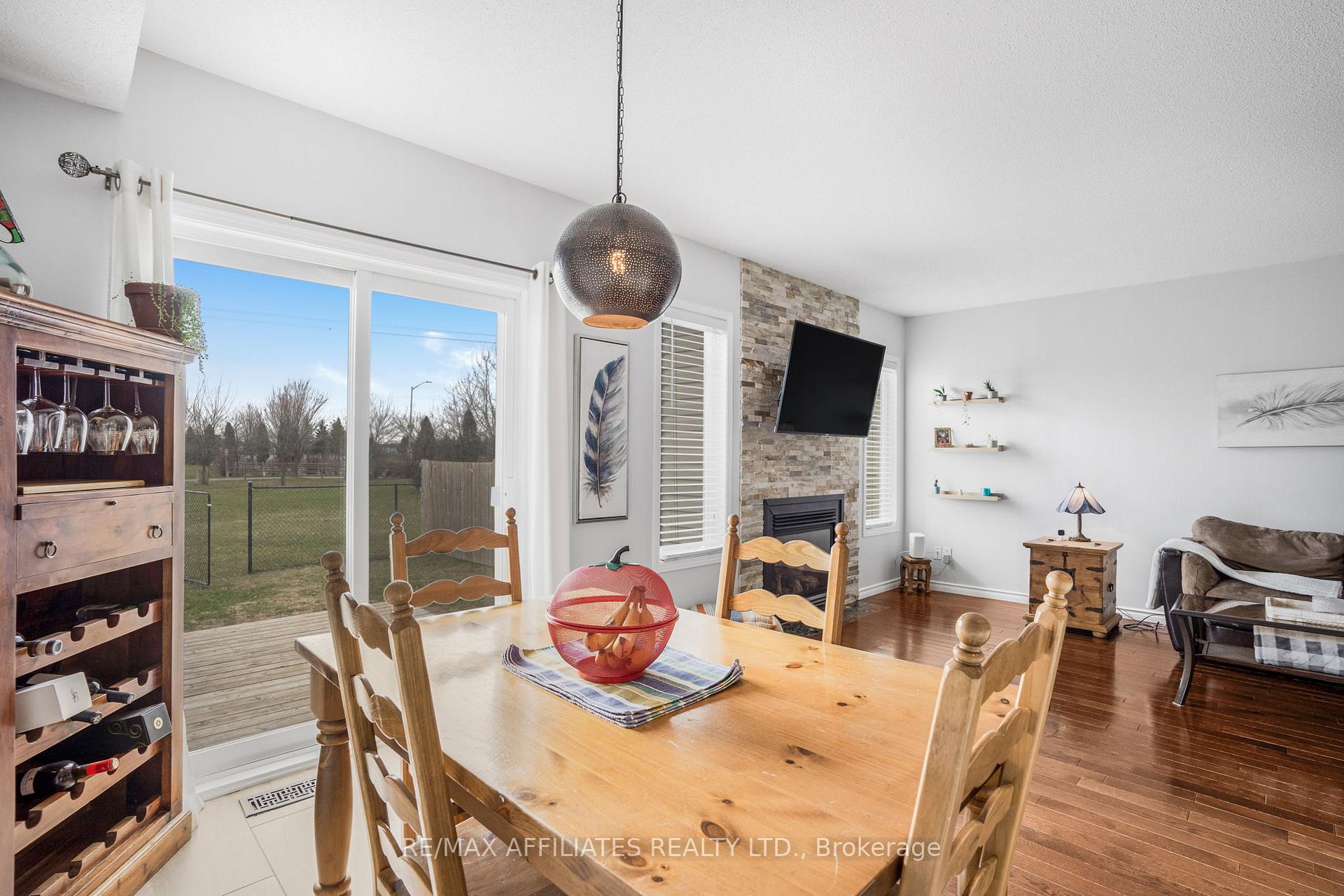 Photo 13 of 1567 Demeter Street, Ottawa, Fallingbrook/Gardenway South — HOMEH