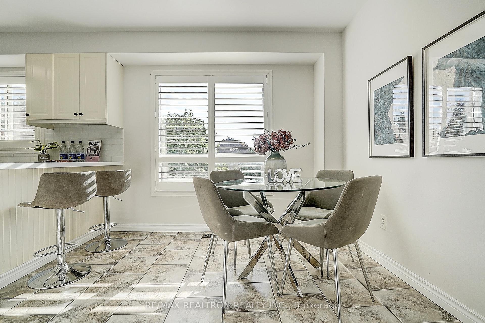 Photo 11 of 2543 Gill Crescent, Oakville, River Oaks — HOMEH