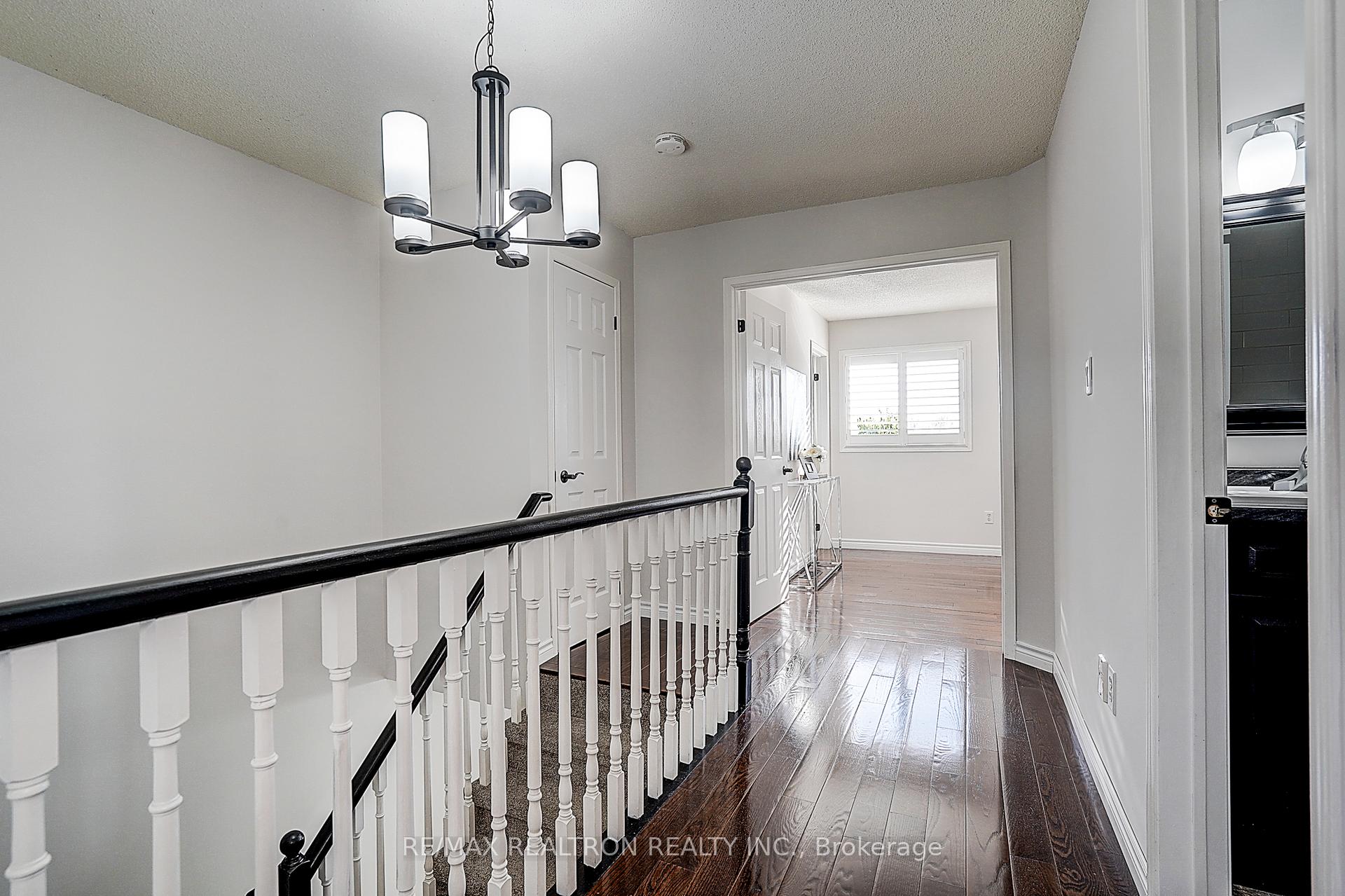 Photo 21 of 2543 Gill Crescent, Oakville, River Oaks — HOMEH