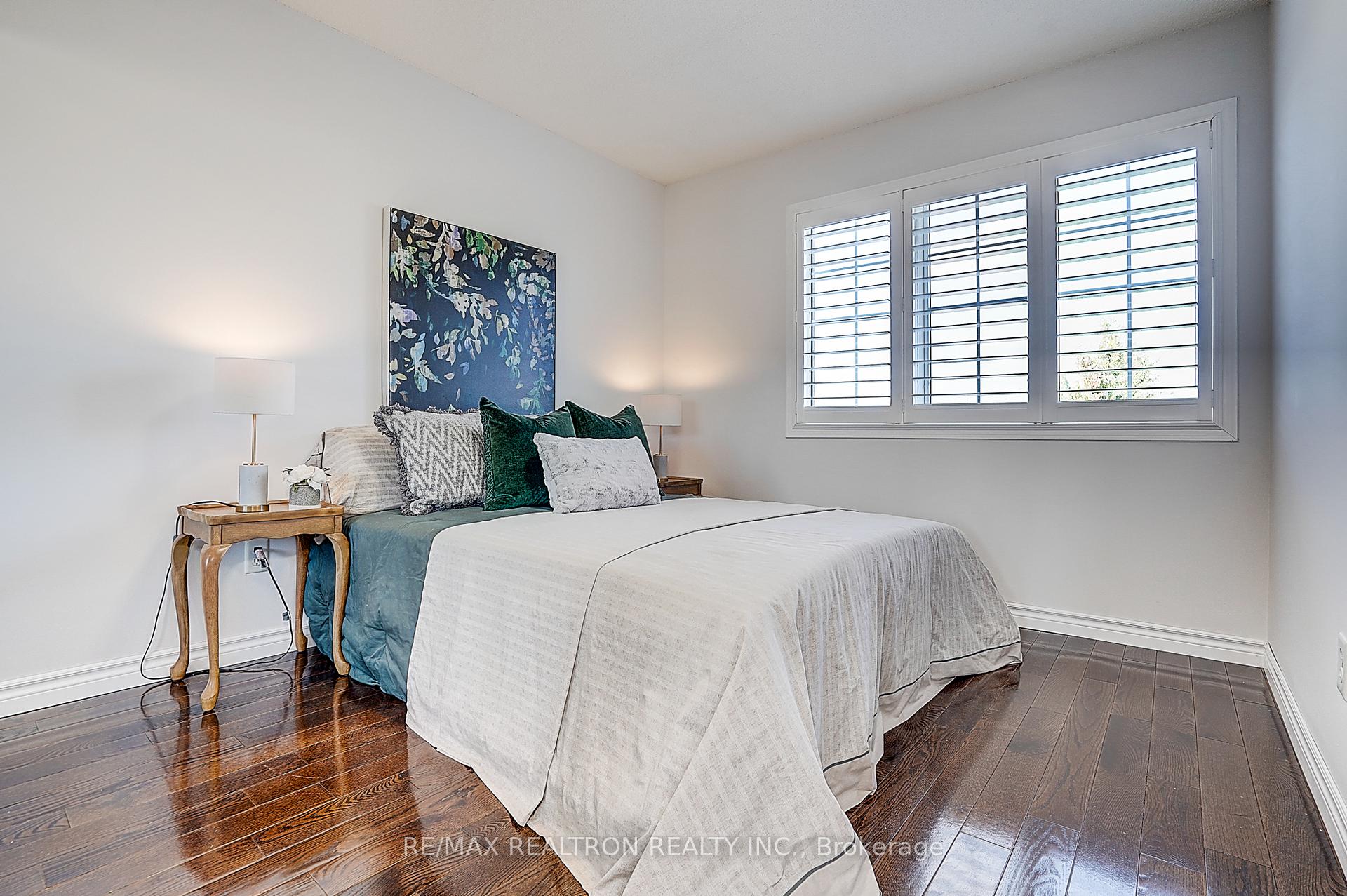 Photo 28 of 2543 Gill Crescent, Oakville, River Oaks — HOMEH