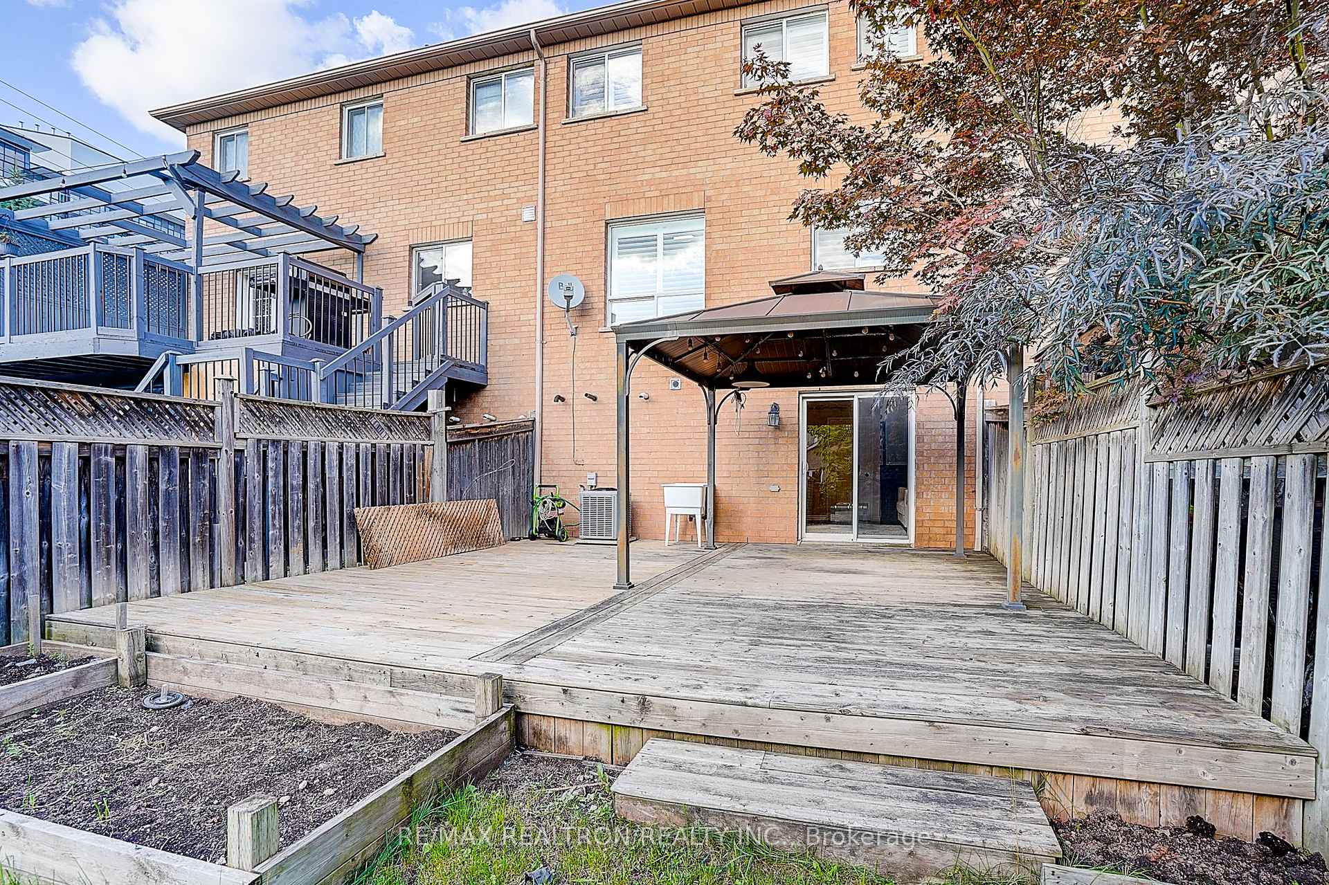 Photo 43 of 2543 Gill Crescent, Oakville, River Oaks — HOMEH