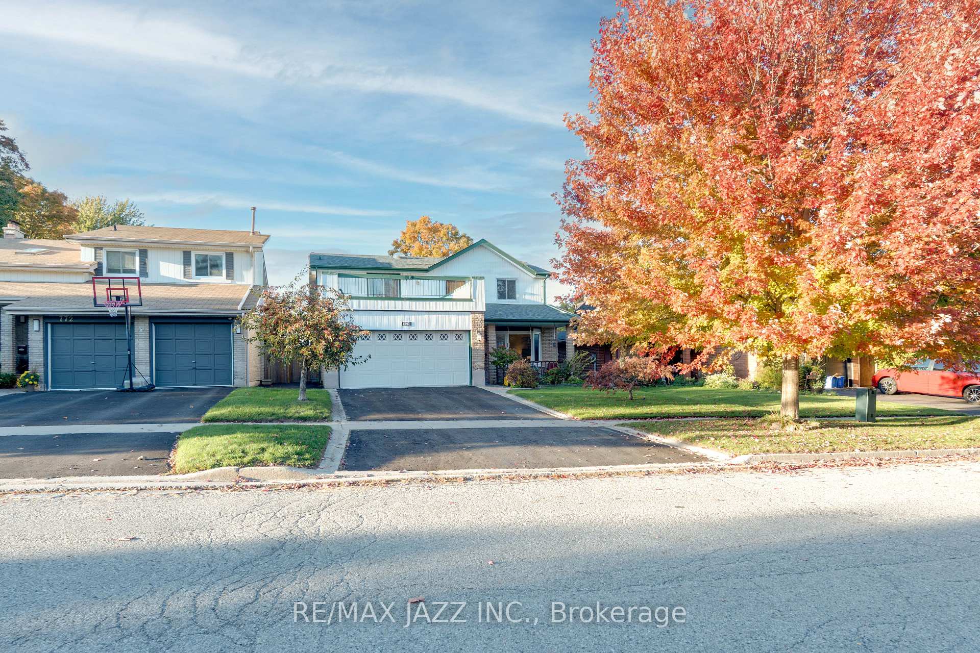 Photo 2 of 774 Millbank Road, Pickering, Amberlea — HOMEH