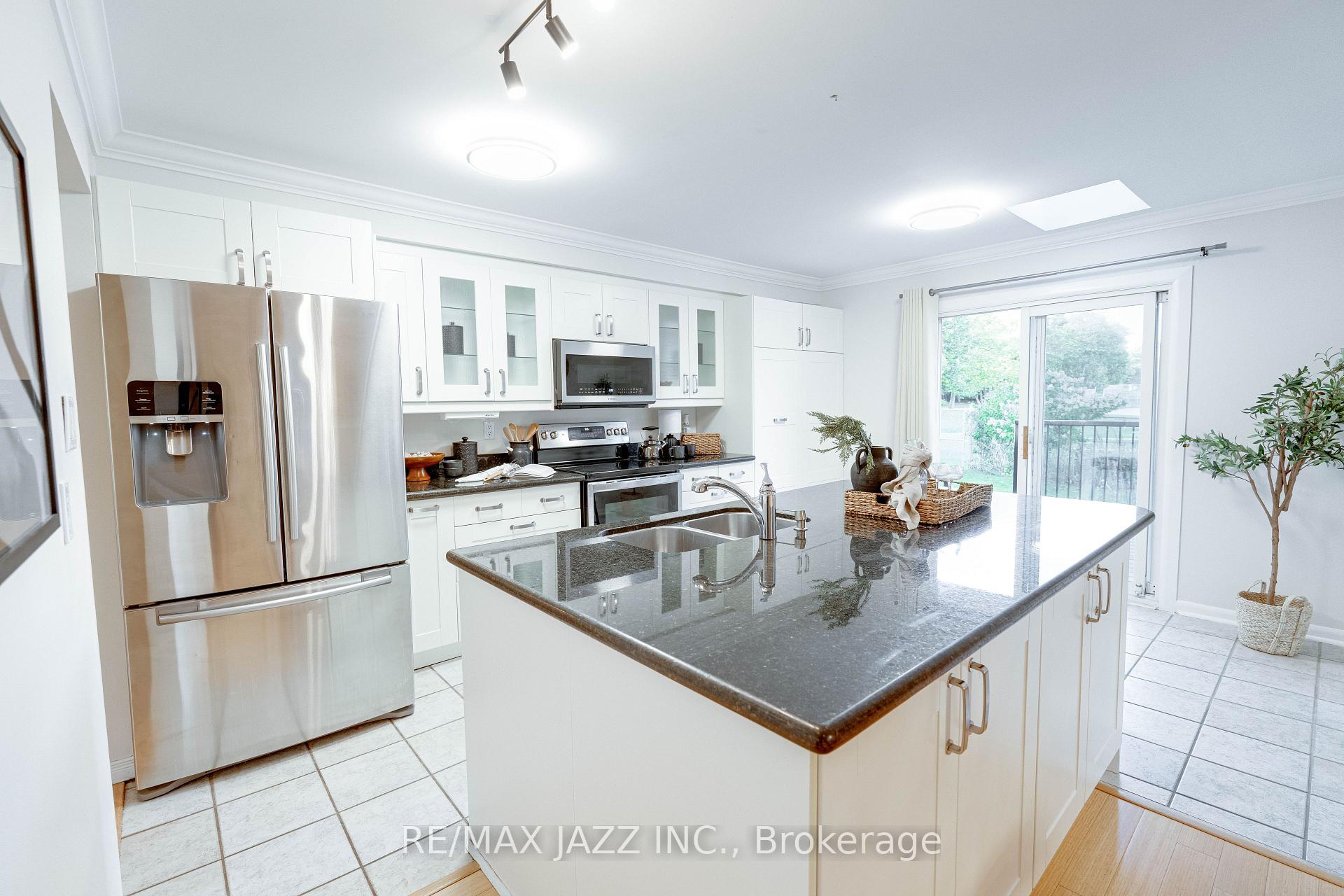 Photo 10 of 774 Millbank Road, Pickering, Amberlea — HOMEH