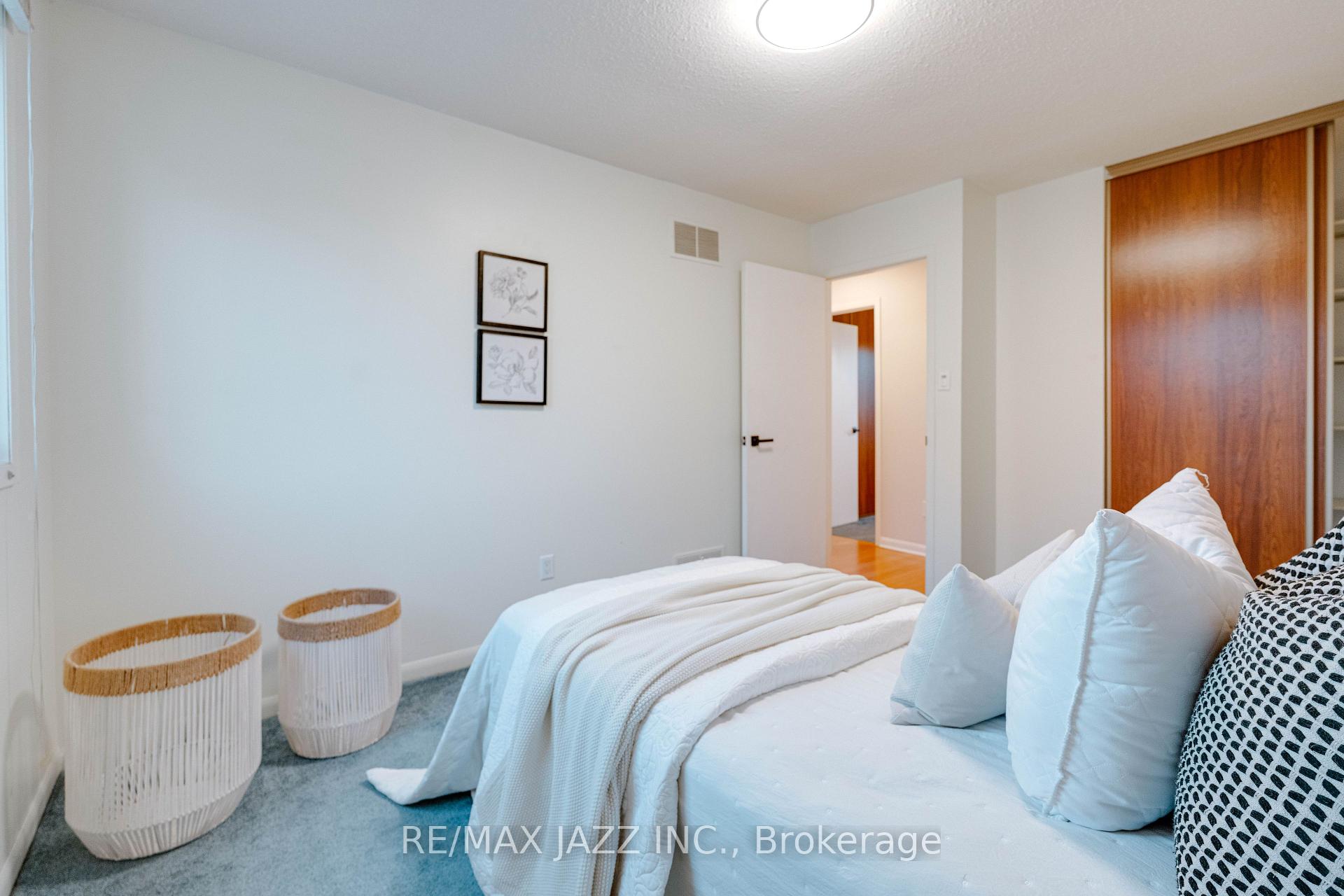 Photo 32 of 774 Millbank Road, Pickering, Amberlea — HOMEH