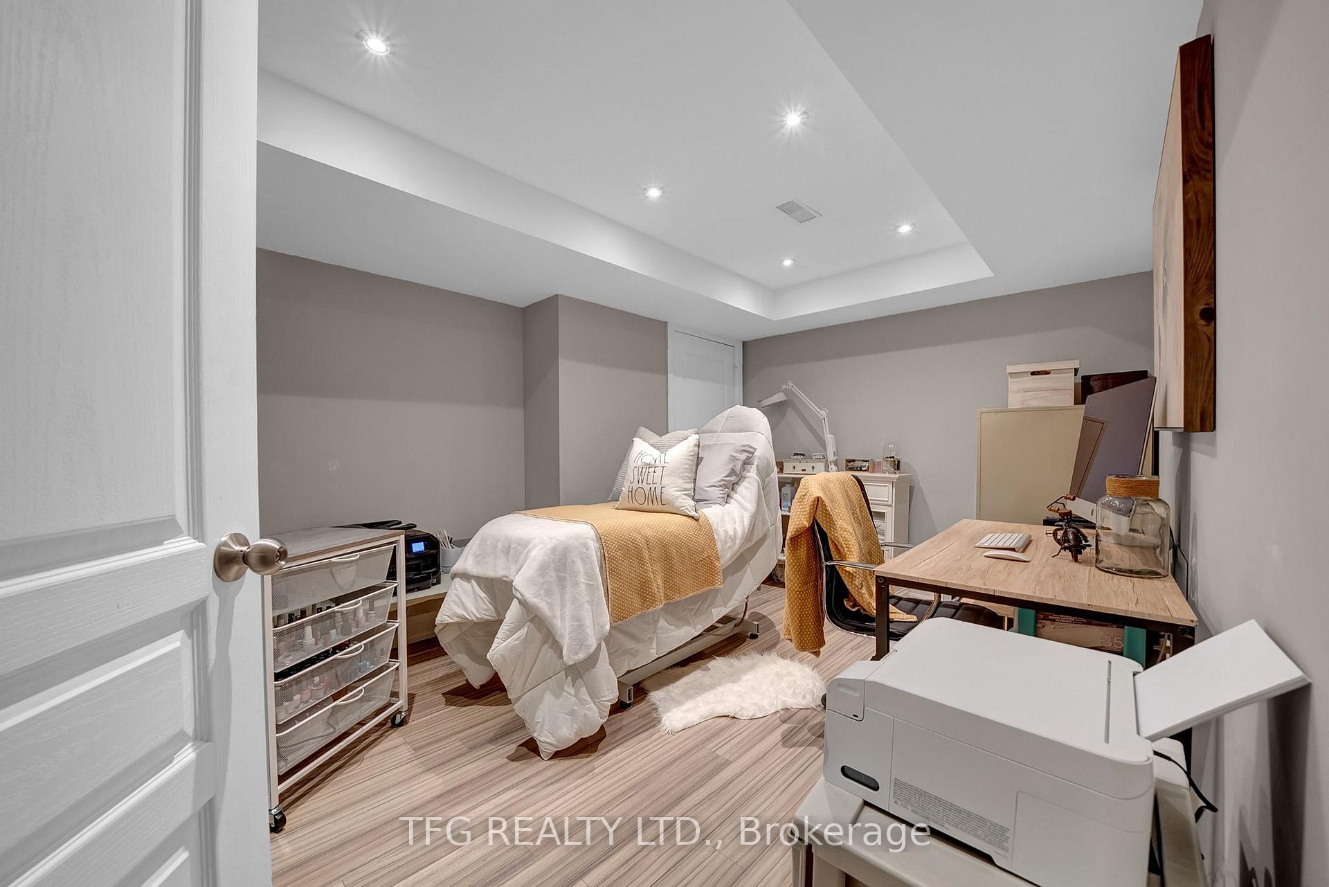 Photo 35 of 1007 Coldstream Drive, Oshawa, Taunton — HOMEH