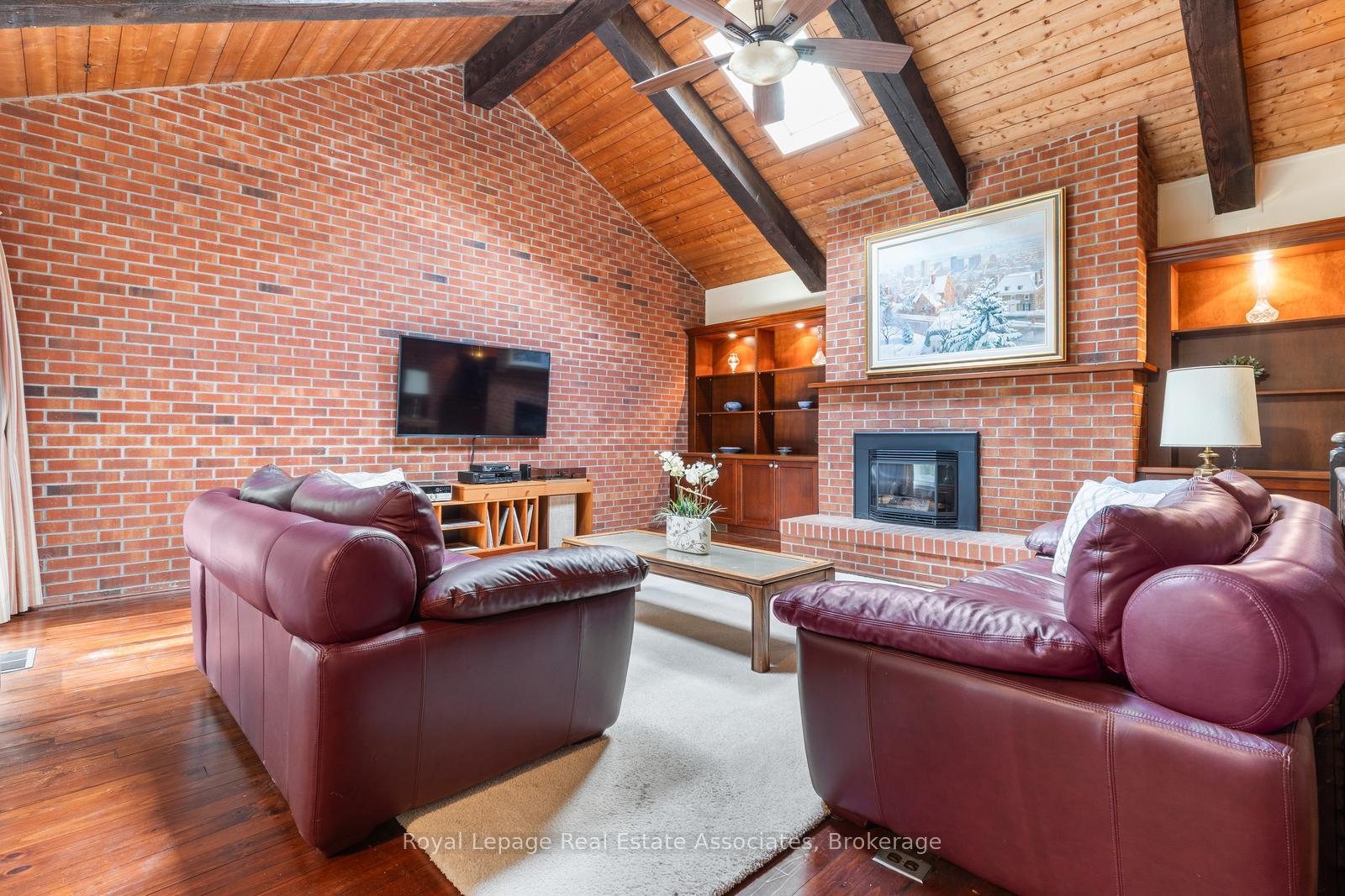 Photo 14 of 2235 Bennington Gate, Oakville, Ford — HOMEH