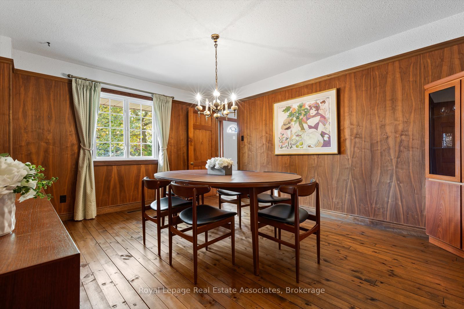 Photo 18 of 2235 Bennington Gate, Oakville, Ford — HOMEH