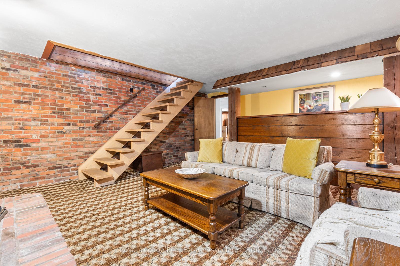 Photo 26 of 2235 Bennington Gate, Oakville, Ford — HOMEH