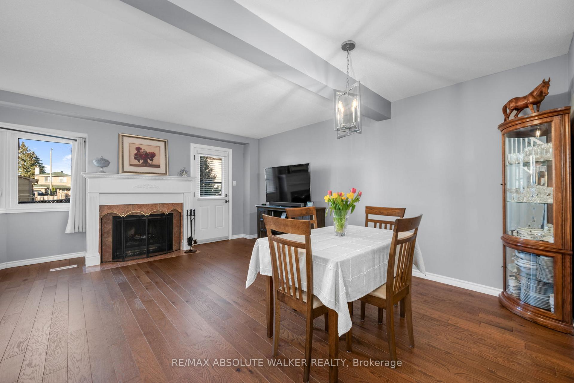 Photo 11 of 1444 Deavy Way, Ottawa, Bilberry Creek/Queenswood Heights — HOMEH
