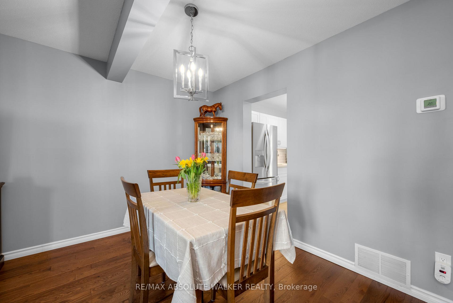 Photo 12 of 1444 Deavy Way, Ottawa, Bilberry Creek/Queenswood Heights — HOMEH