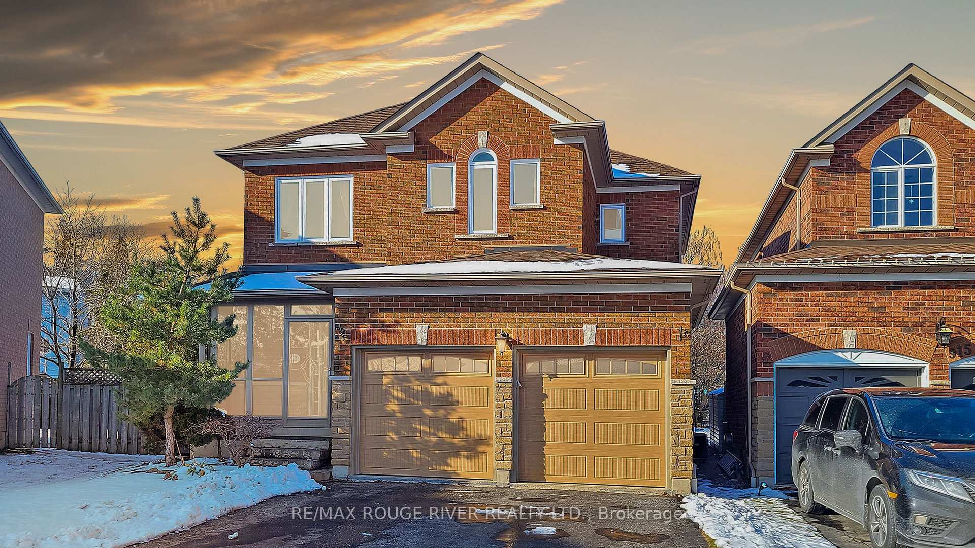 Photo 1 of 913 Wingarden Crescent, Pickering, Dunbarton — HOMEH