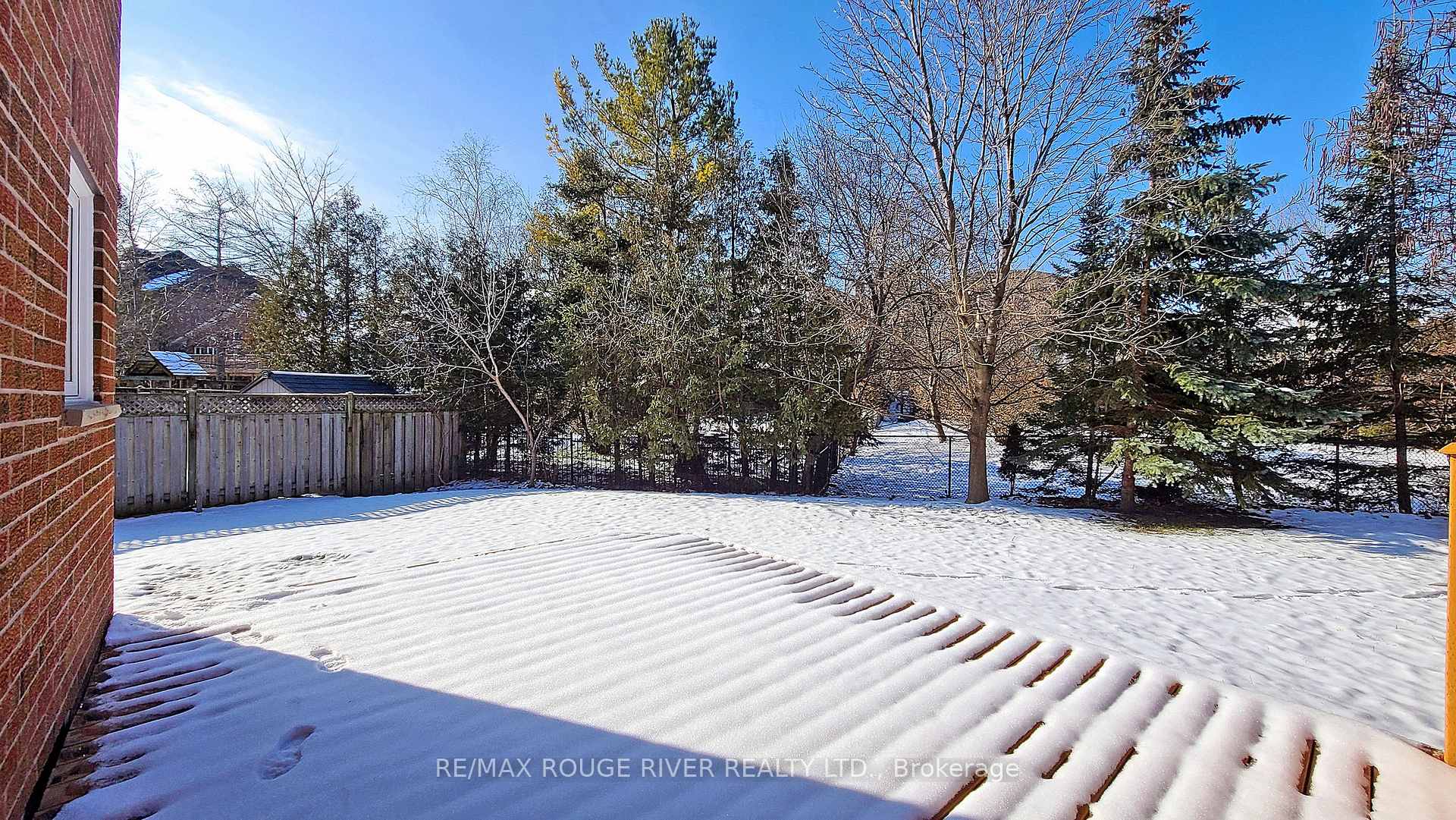 Photo 30 of 913 Wingarden Crescent, Pickering, Dunbarton — HOMEH