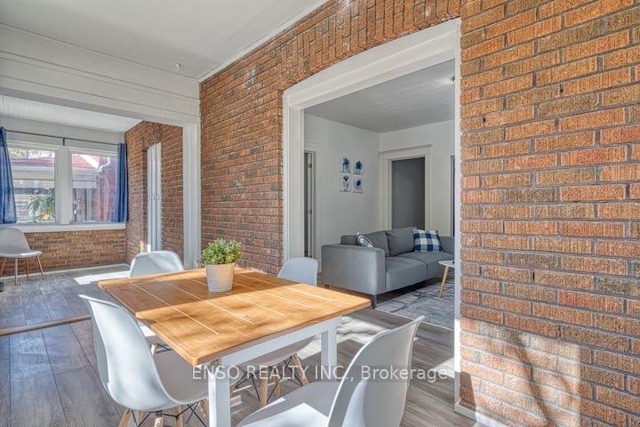 Photo 11 of 5325 Van Alstyne Place, Niagara Falls, Cherrywood — HOMEH